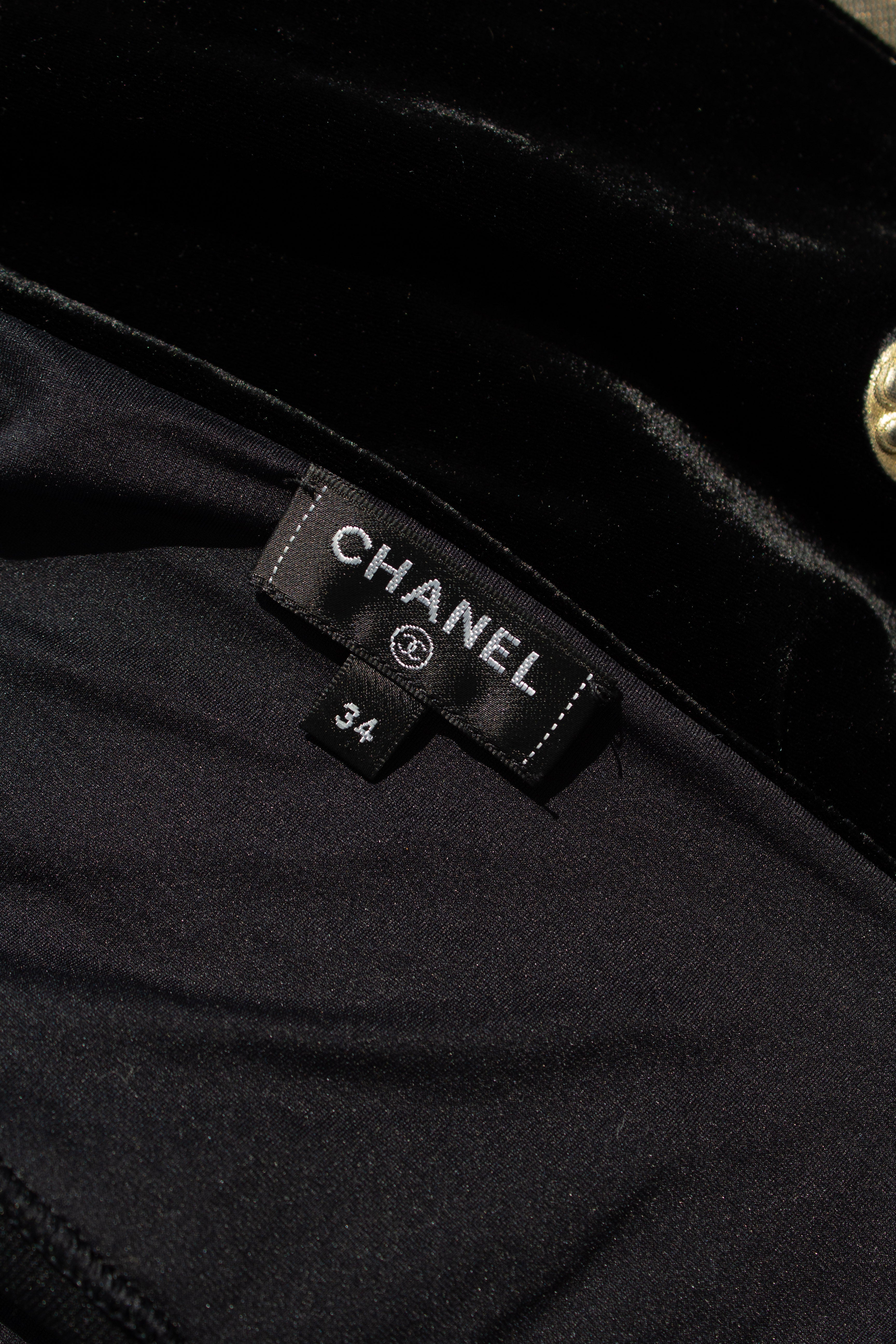 Chanel Pre-Fall 2021 Métiers d’Art “Château des Dames” Black Velvet 21A Top