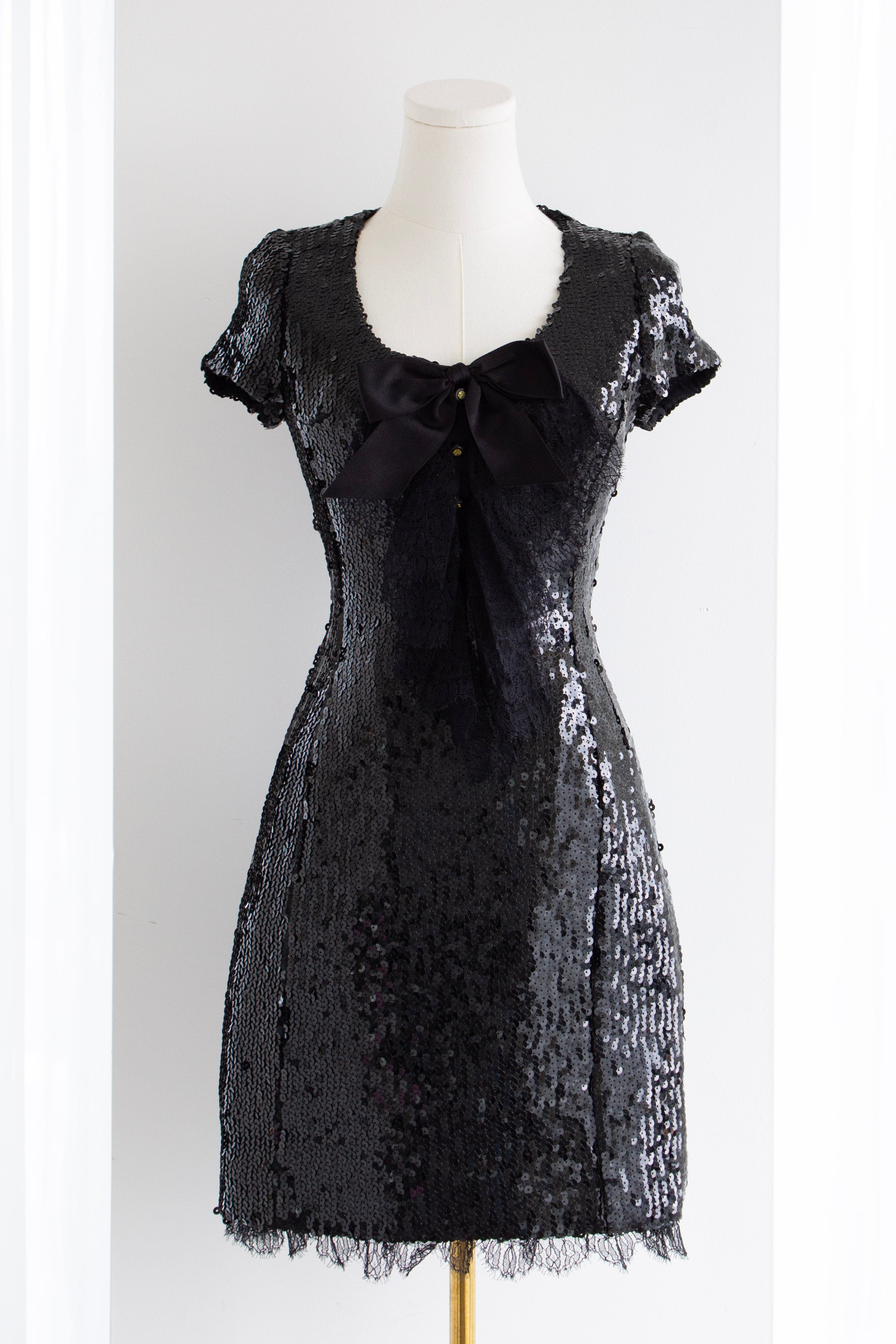 Chanel F/W 1994 Black Sequin Lace Bow Camellia 94A Mini Dress