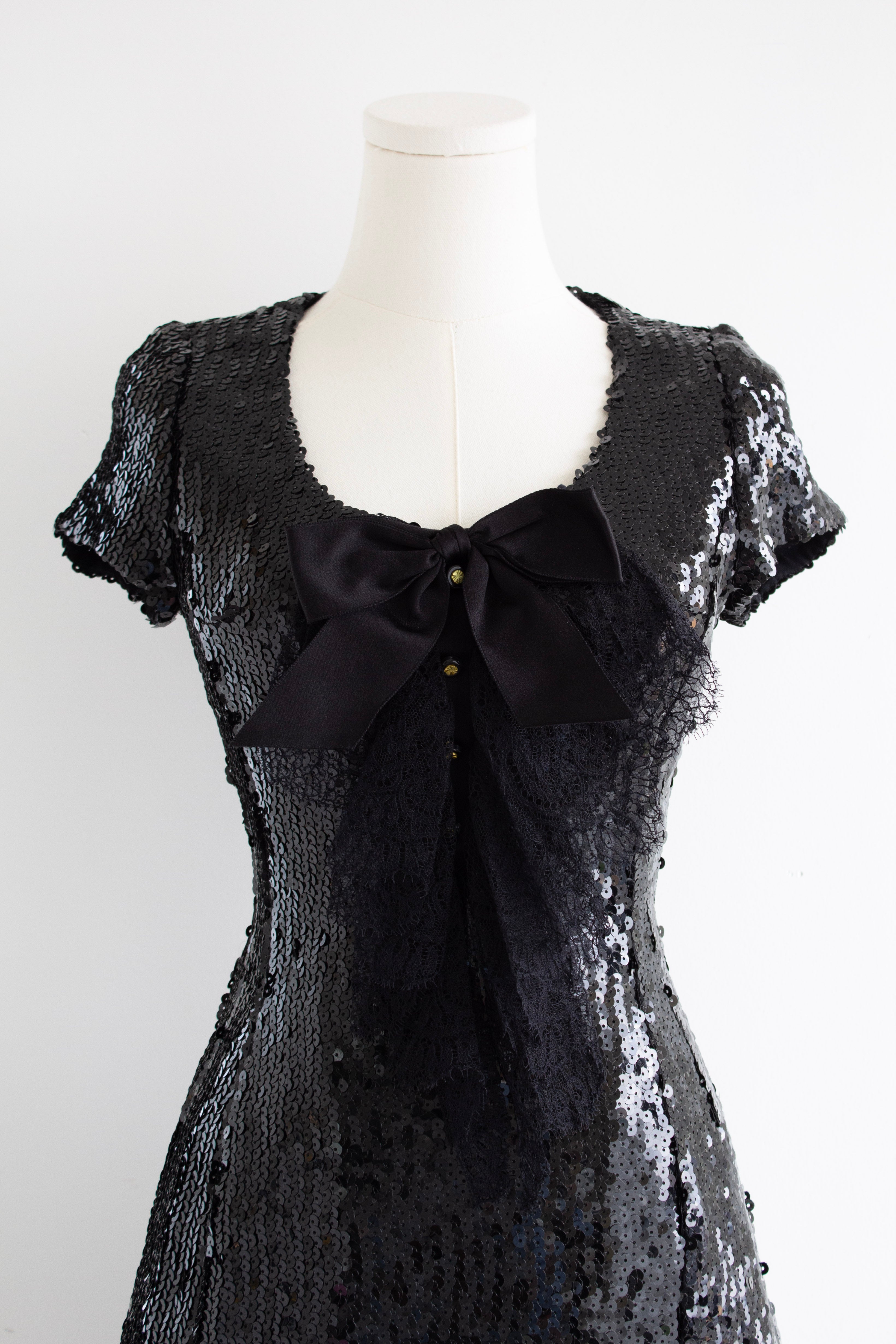 Chanel F/W 1994 Black Sequin Lace Bow Camellia 94A Mini Dress