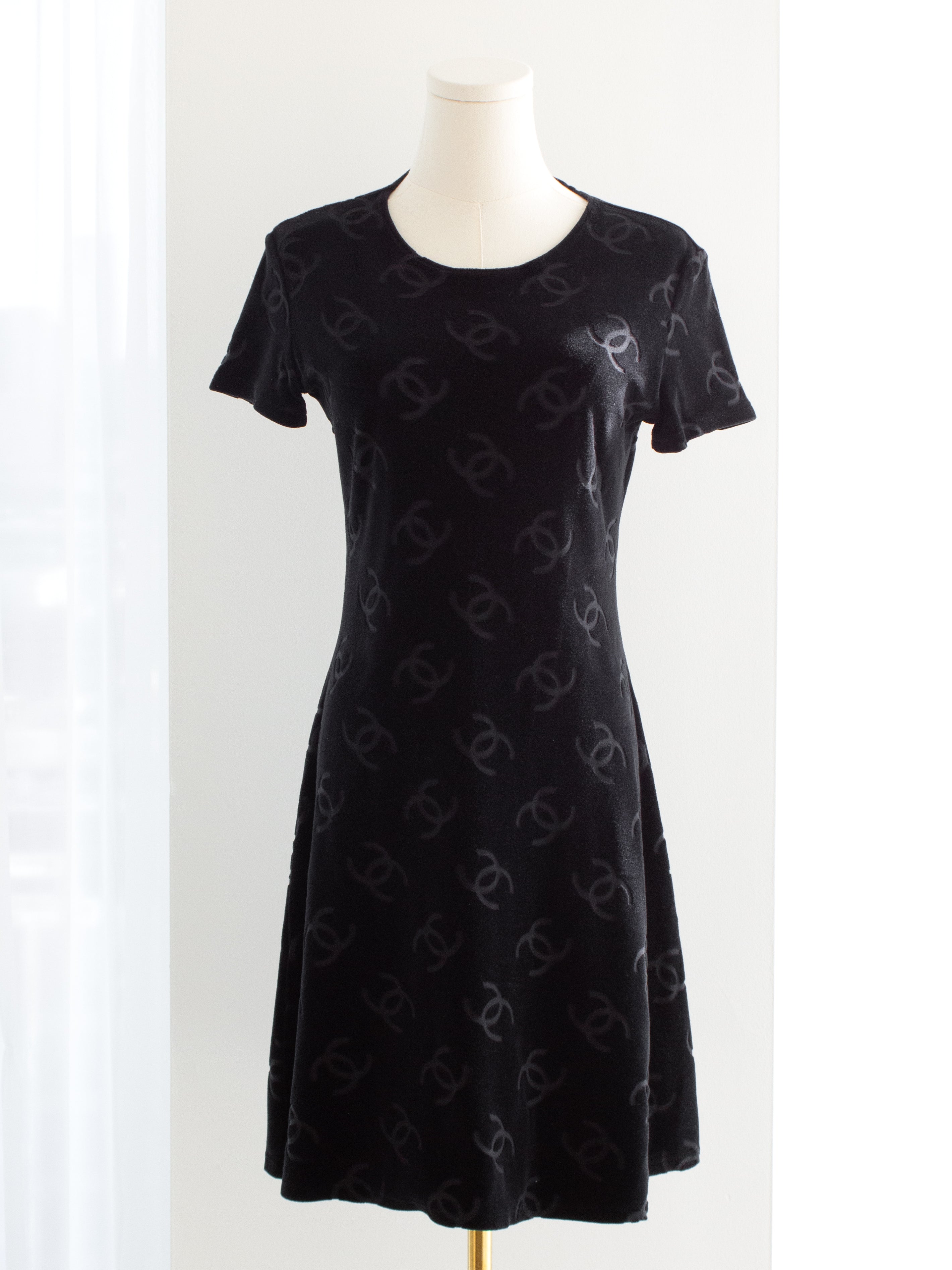Chanel Vintage S/S1996 Black CC Logo Velour 96P LBD Mini Dress