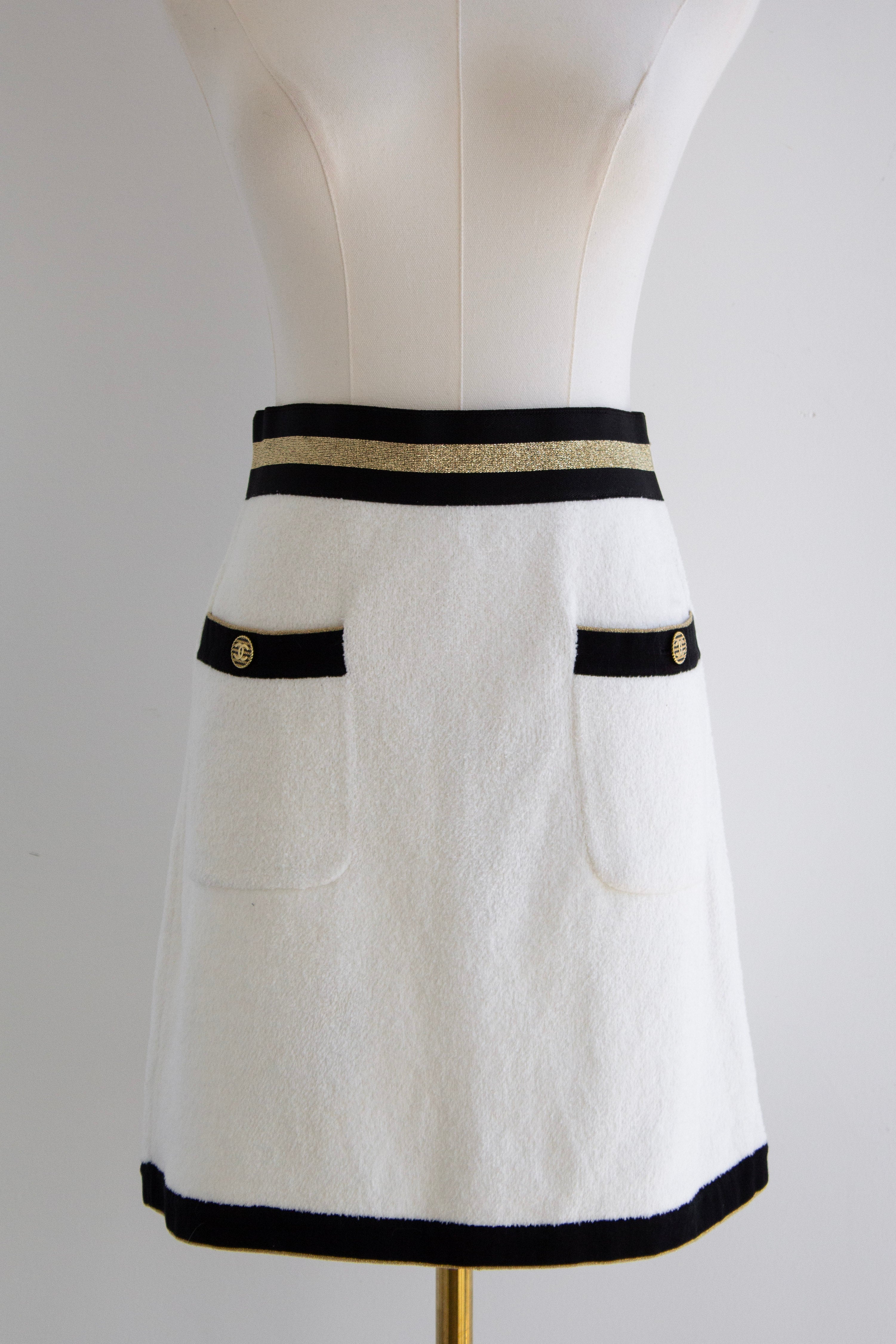 Chanel Cruise 2019 White Black Gold Terrycloth 19C Mini Skirt
