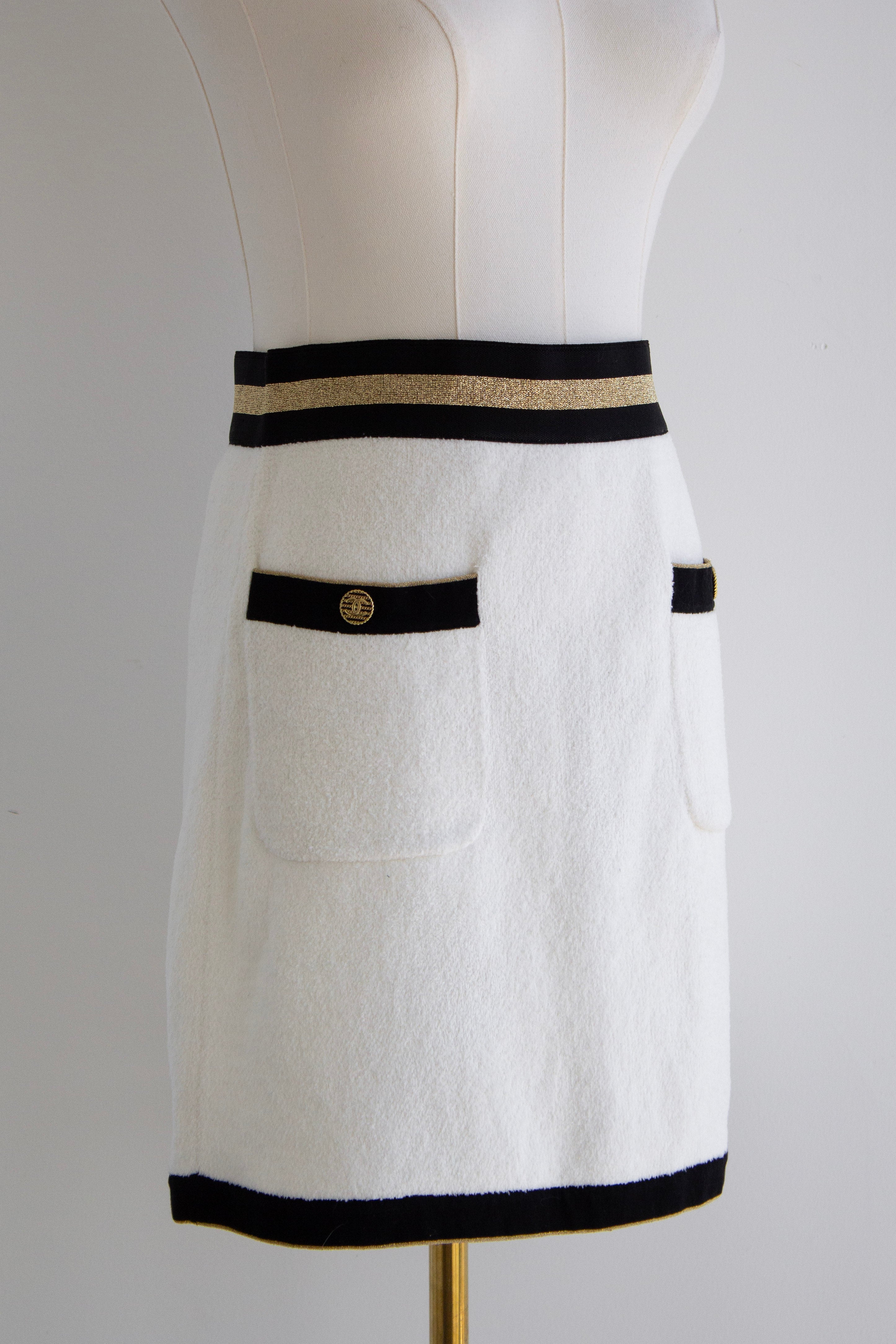 Chanel Cruise 2019 White Black Gold Terrycloth 19C Mini Skirt