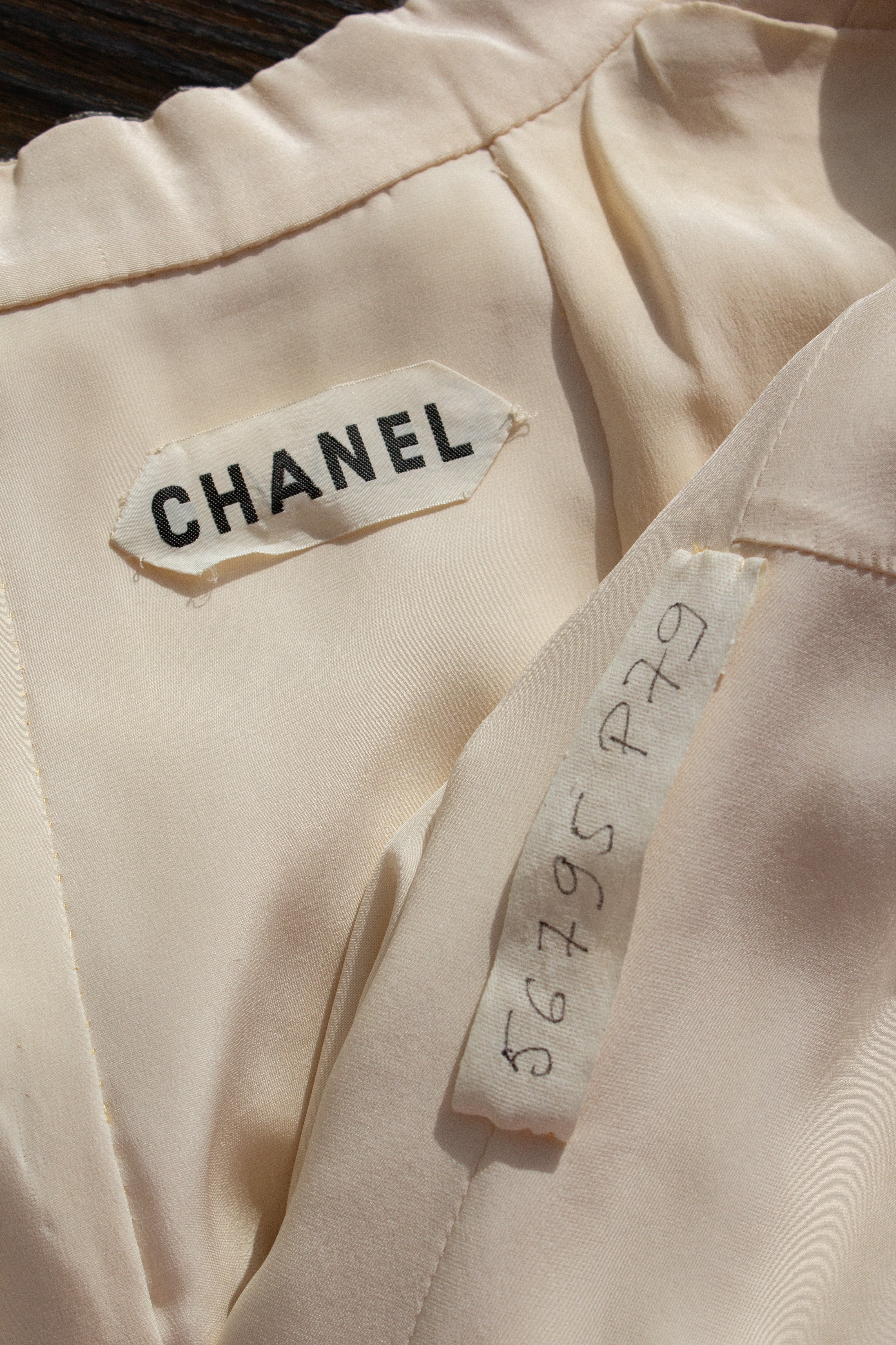 Chanel Haute Couture S/S 1979 Ivory Embellished Bow Evening Gown 2pcs Ensemble