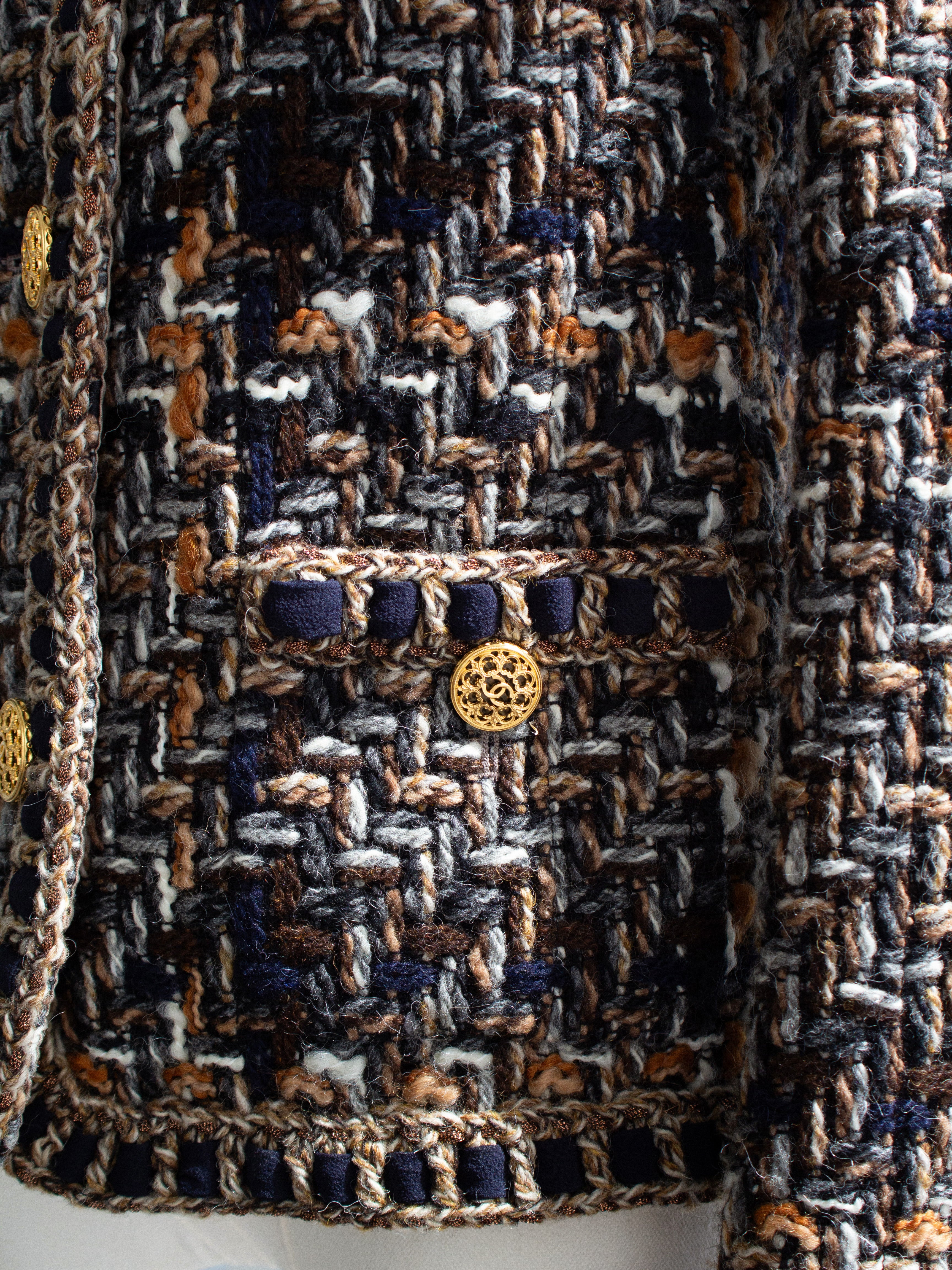 Chanel Pre-Fall 2016 Rome Brown Gold Fantasy Tweed 16A Jacket