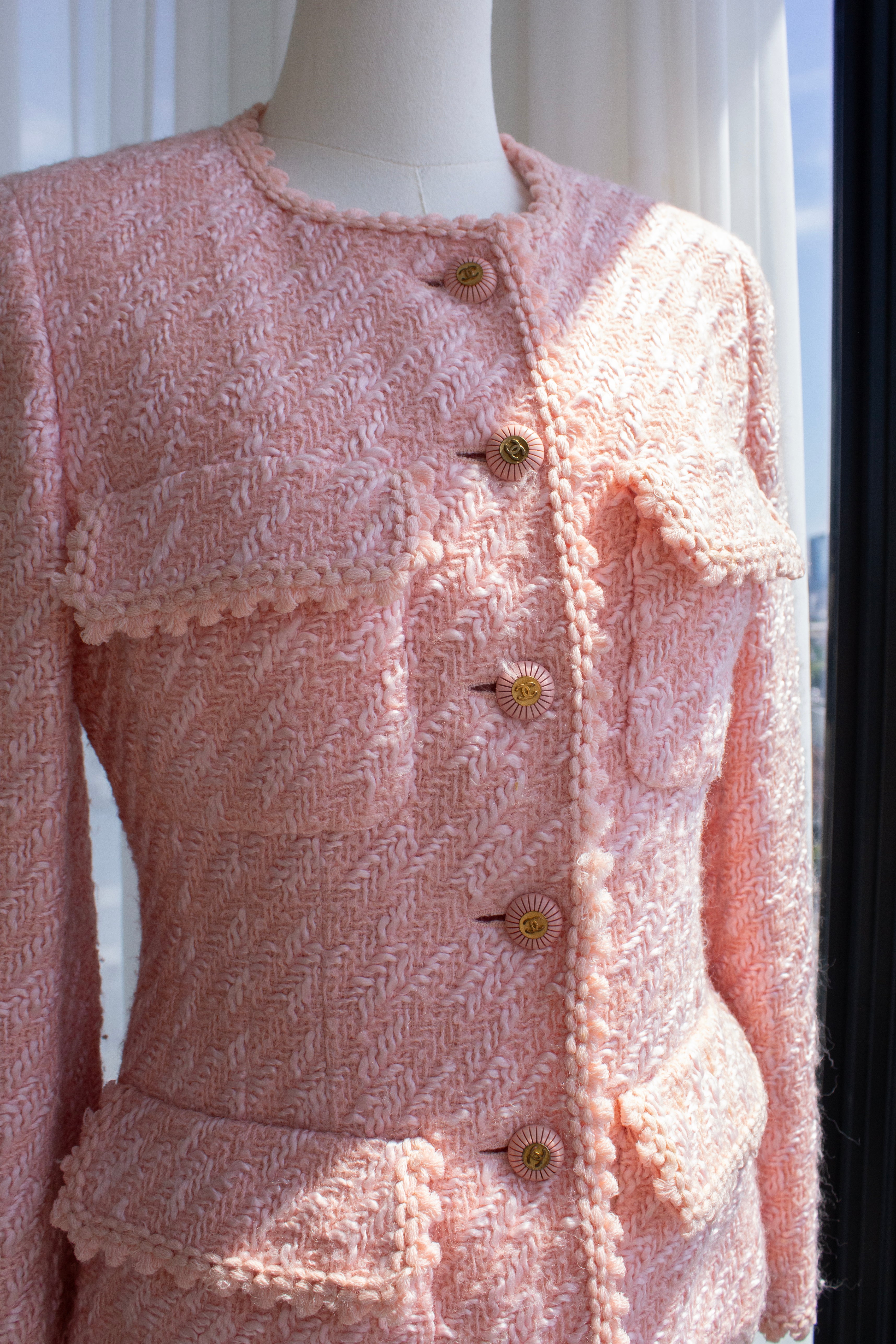 Chanel S/S 1993 Runway Pink Fantasy Tweed Scalloped 93P Jacket