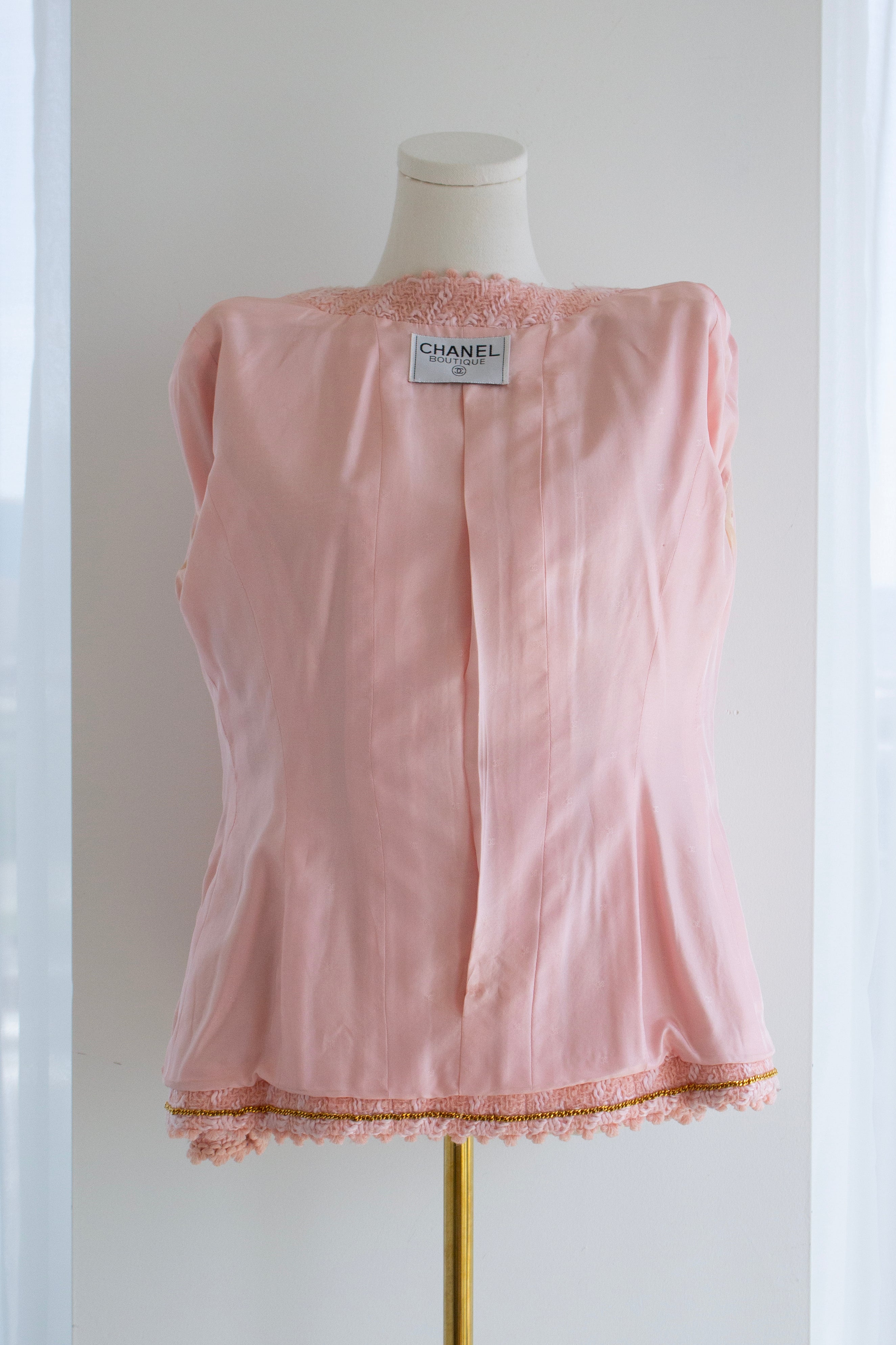 Chanel S/S 1993 Runway Pink Fantasy Tweed Scalloped 93P Jacket