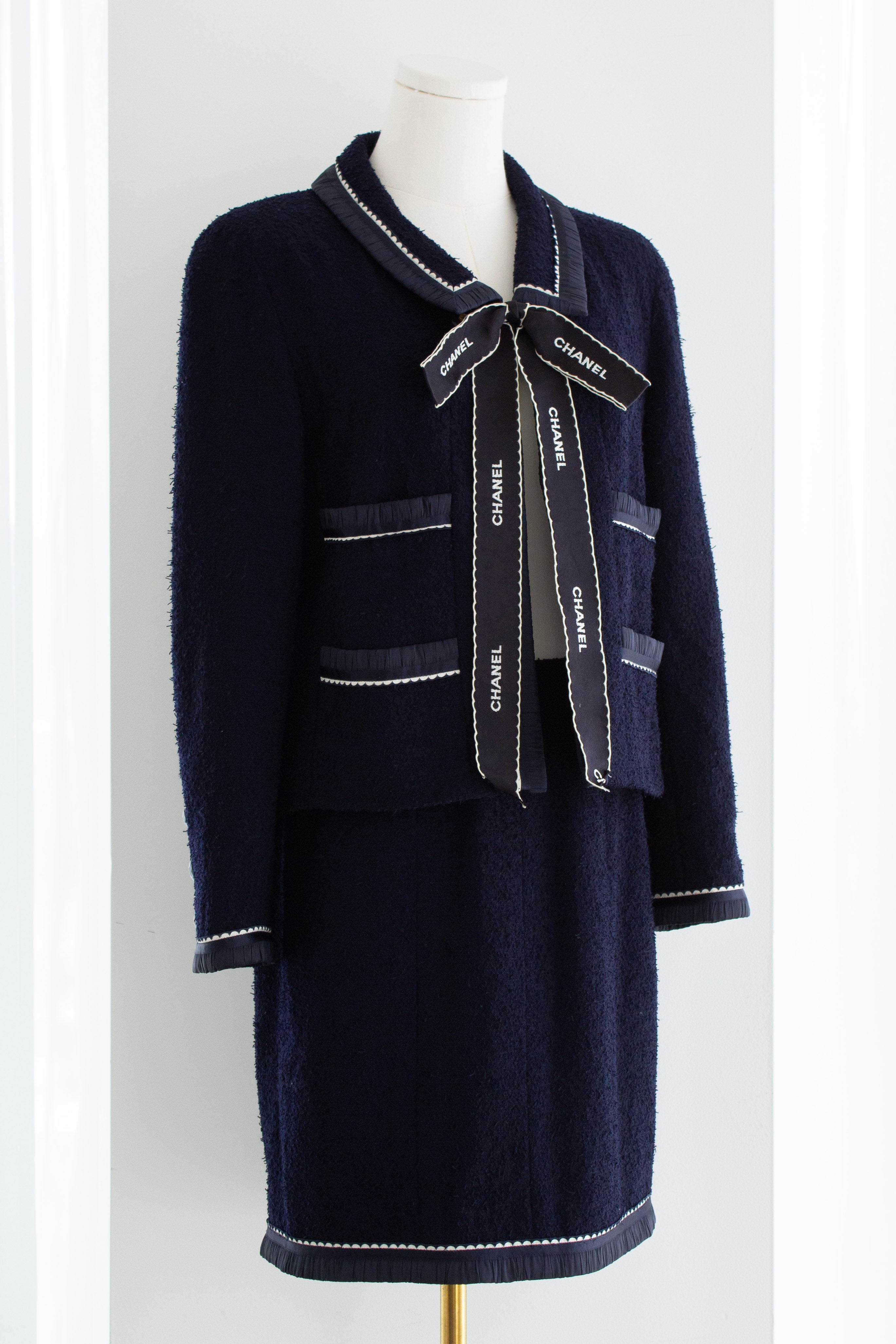 Chanel Vintage S/S1994  Navy Blue Logo Bow 94P Jacket Skirt Suit
