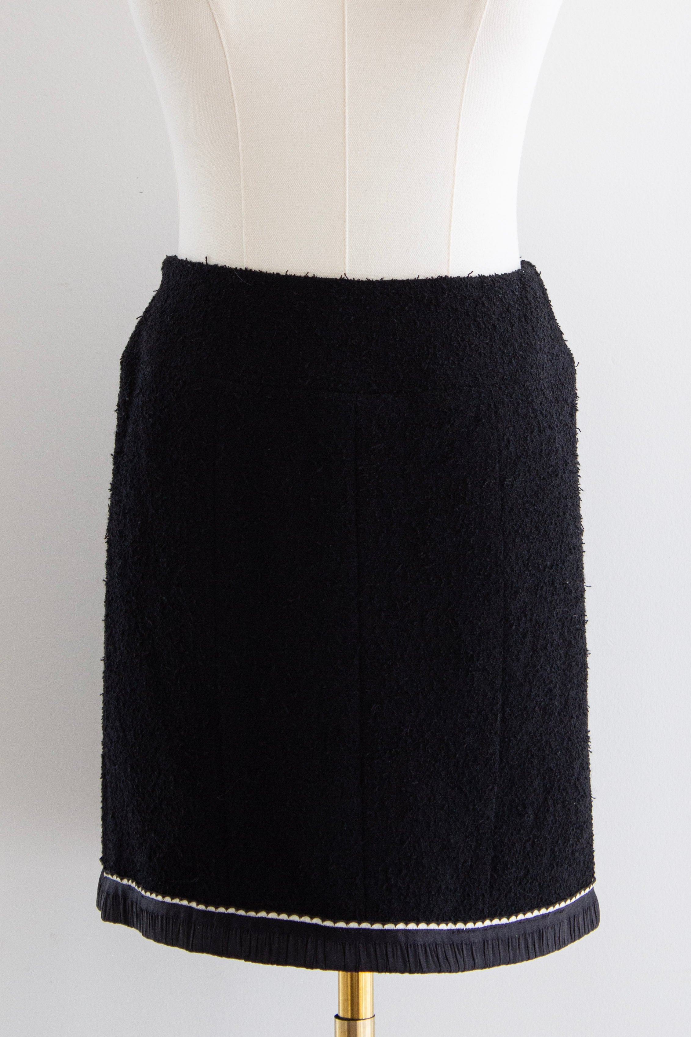 Chanel Vintage S/S1994 Black Navy Blue Logo Bow 94P Jacket Skirt Suit