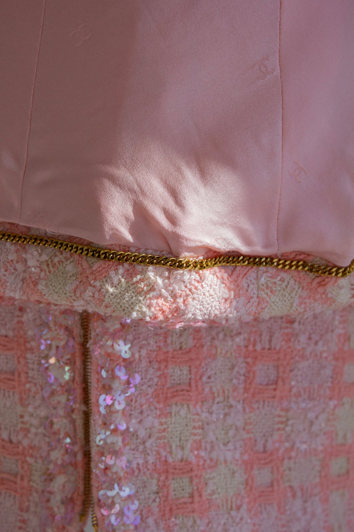 Chanel Vintage S/S 1995 Pink Sequin Tweed Barbie 95P Suit