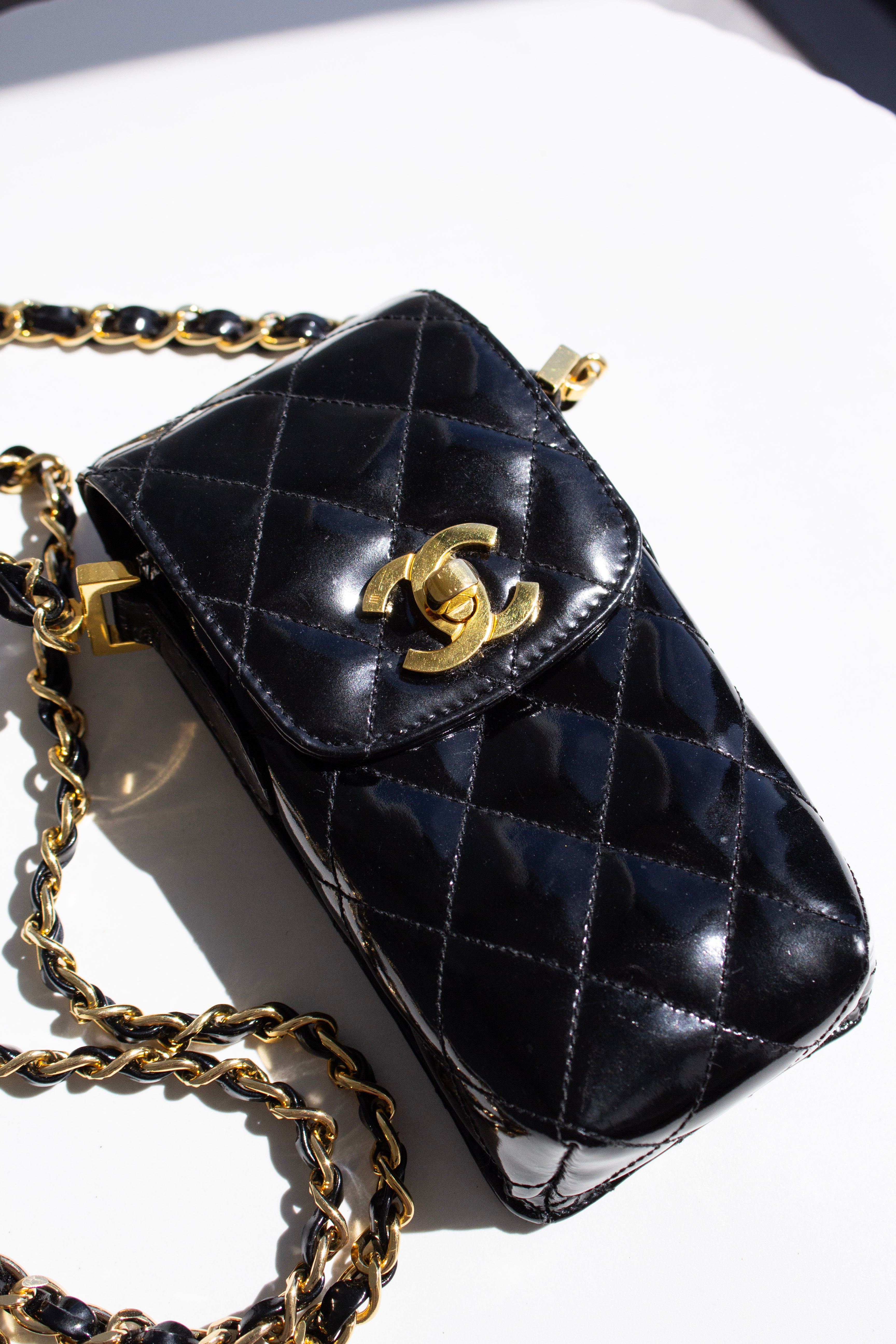 Chanel Vintage 1996 Black Patent Leather Gold CC Turnlock 90s Phone Holder