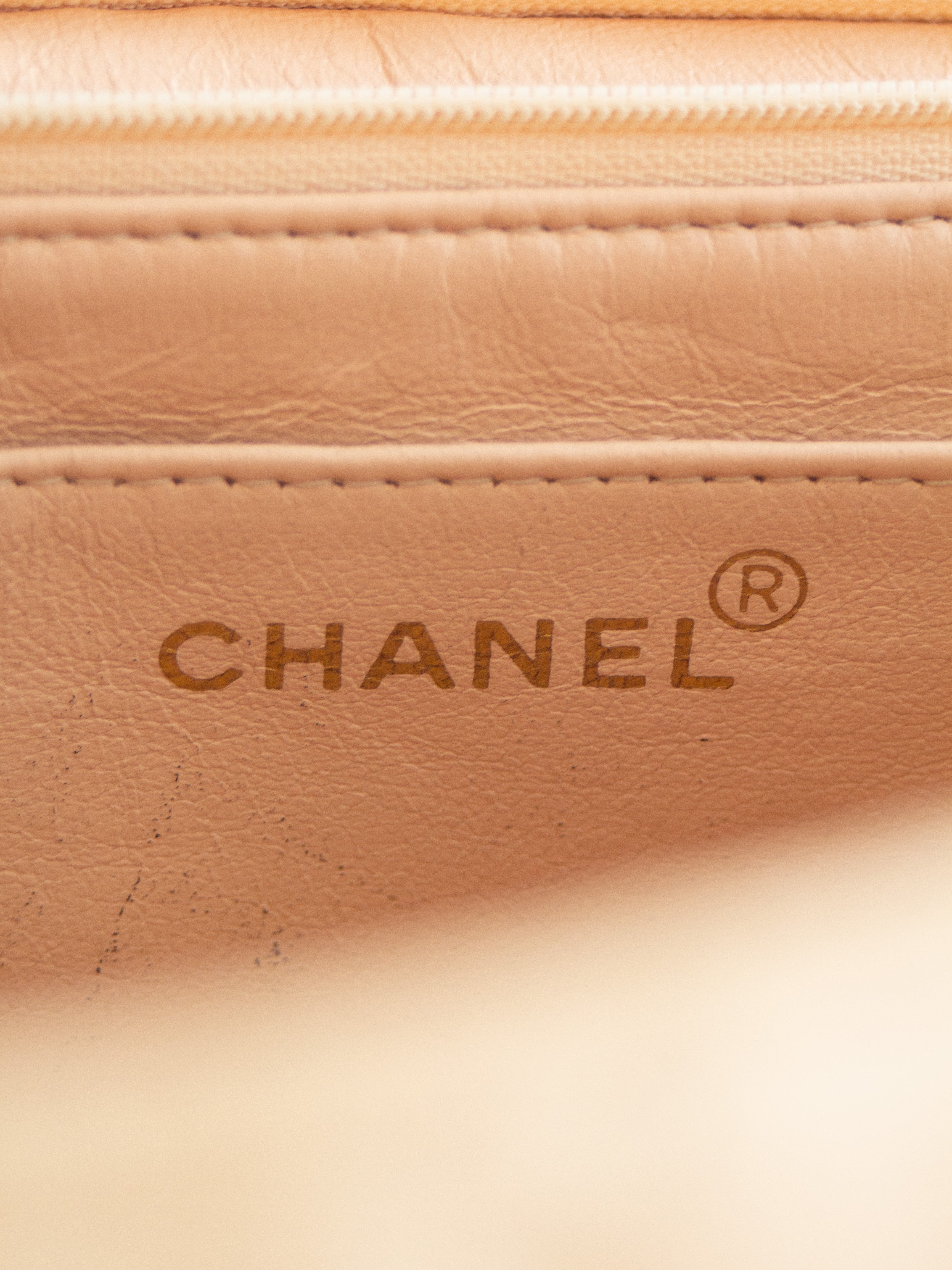 Chanel 1995 Barbie Beige 24K Gold Chain Around Patent Lambskin Jumbo XL 95P Bag