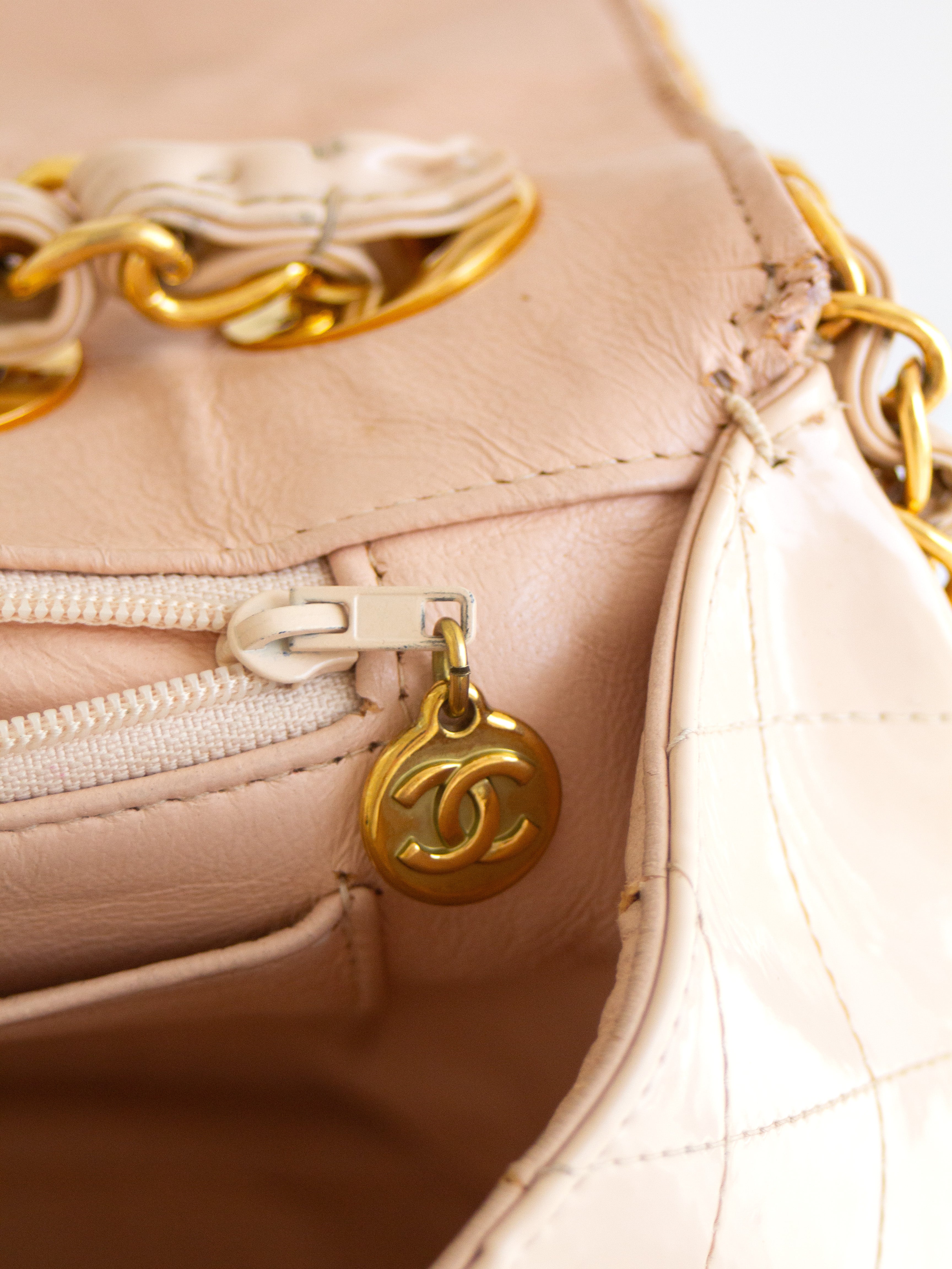 Chanel 1995 Barbie Beige 24K Gold Chain Around Patent Lambskin Jumbo XL 95P Bag