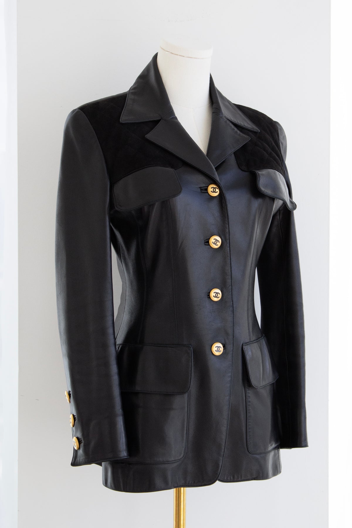 Chanel Vintage Fall/Winter 1992 Black Gold CC Lambskin Leather Suede Jacket