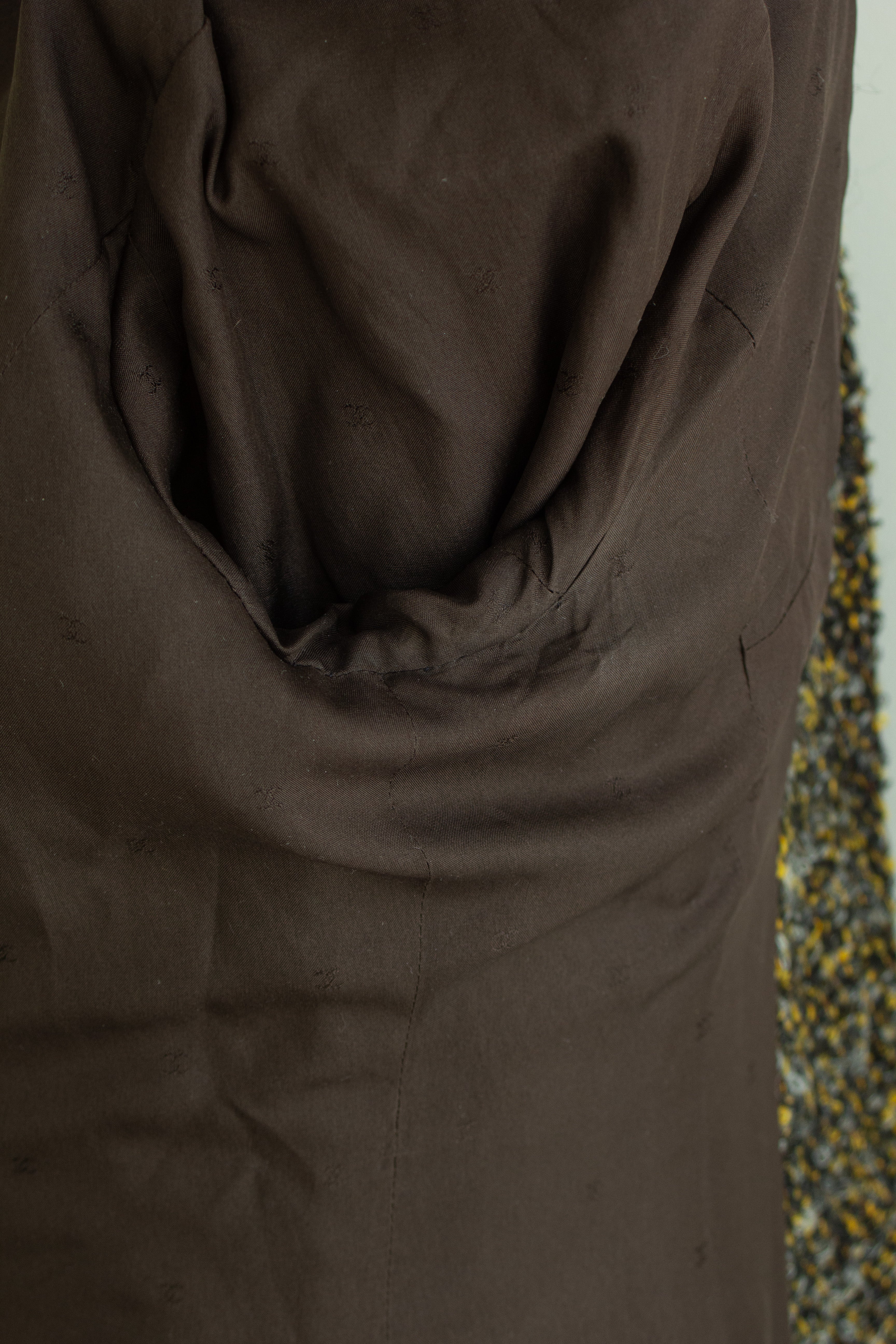 Chanel Vintage F/W 1992 English Tweed Suede Grey Brown CC Gold Runway Jacket