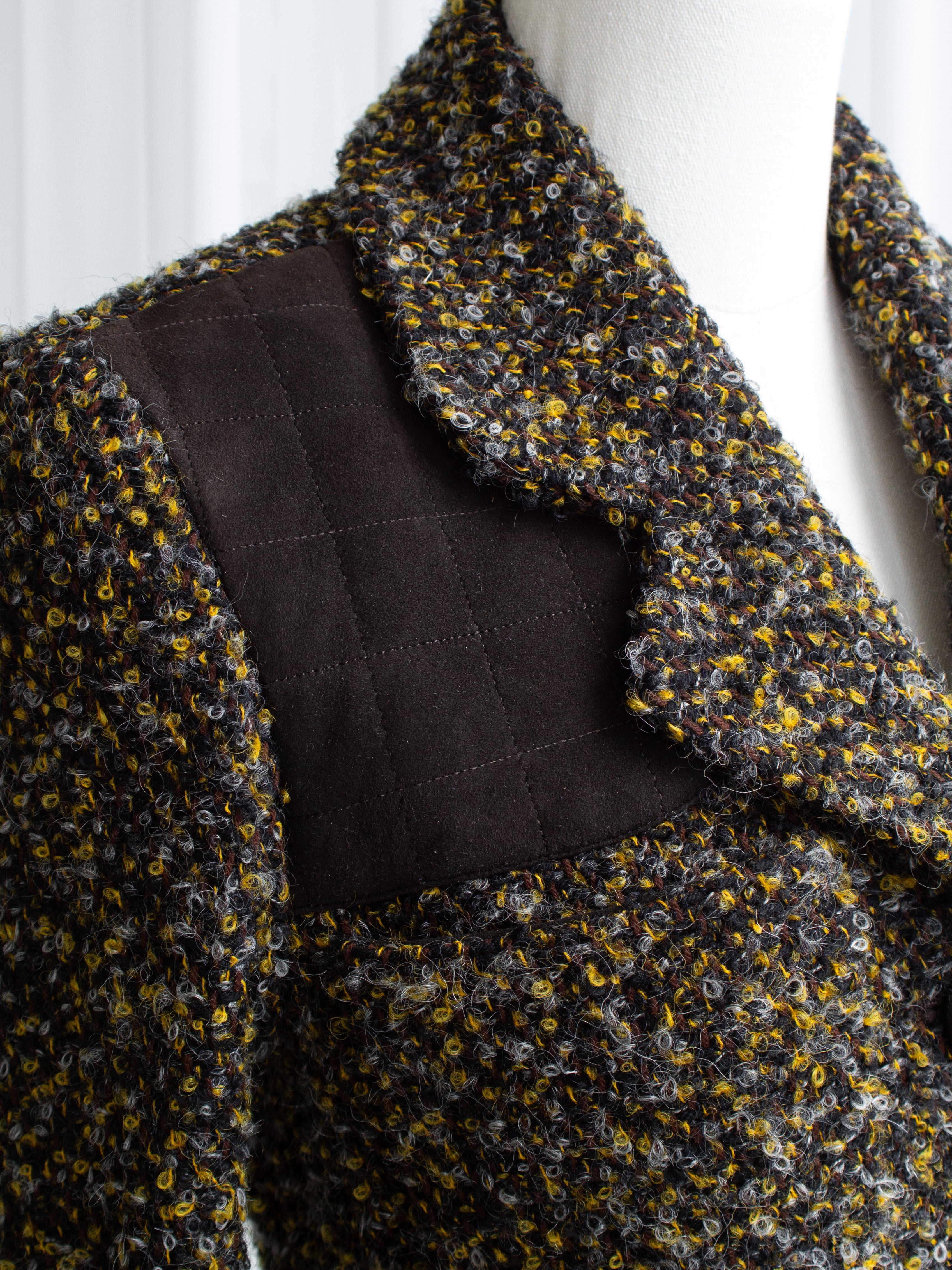 Chanel Vintage F/W 1992 English Tweed Suede Grey Brown CC Gold Runway Jacket