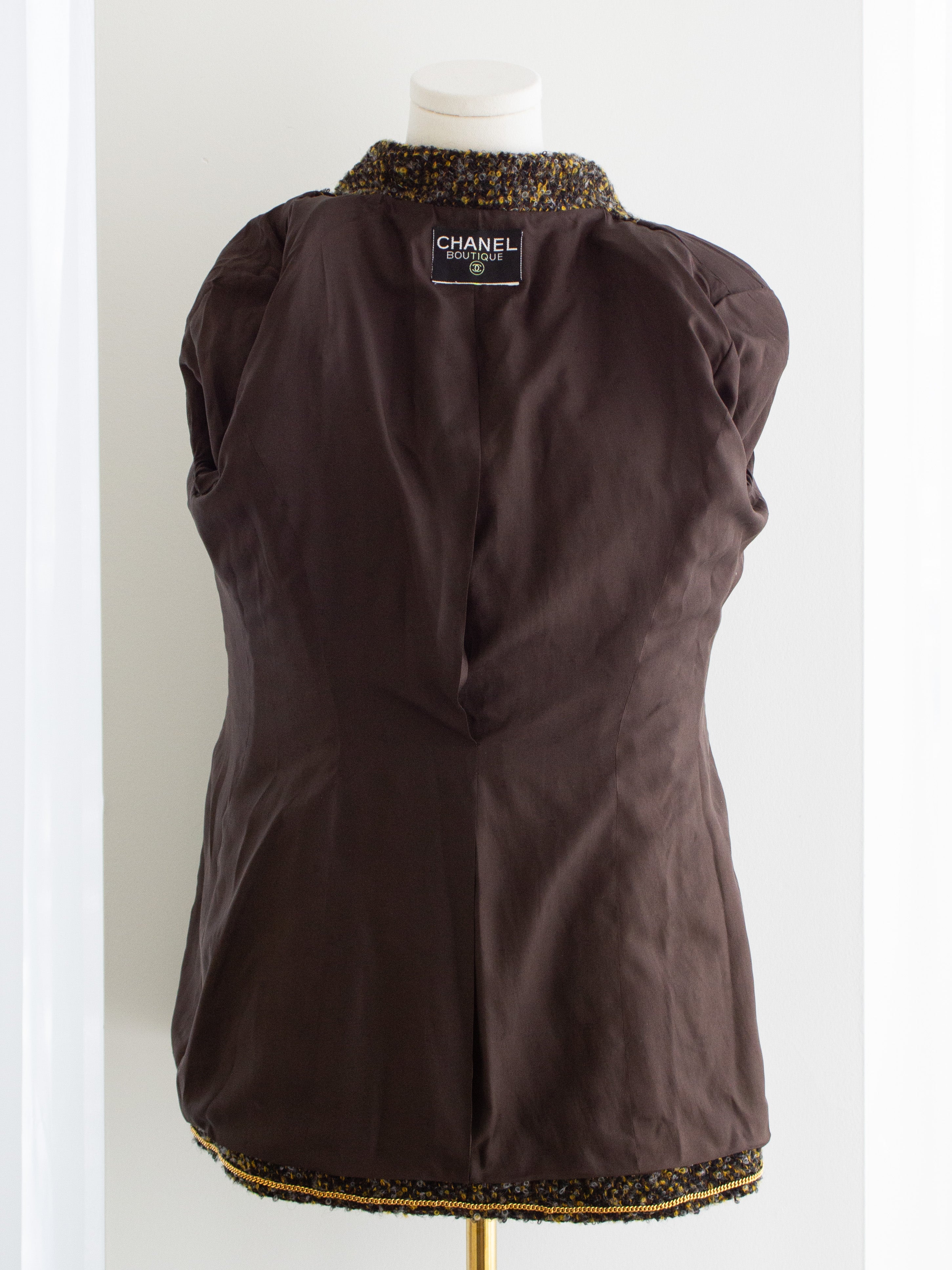 Chanel Vintage F/W 1992 English Tweed Suede Grey Brown CC Gold Runway Jacket