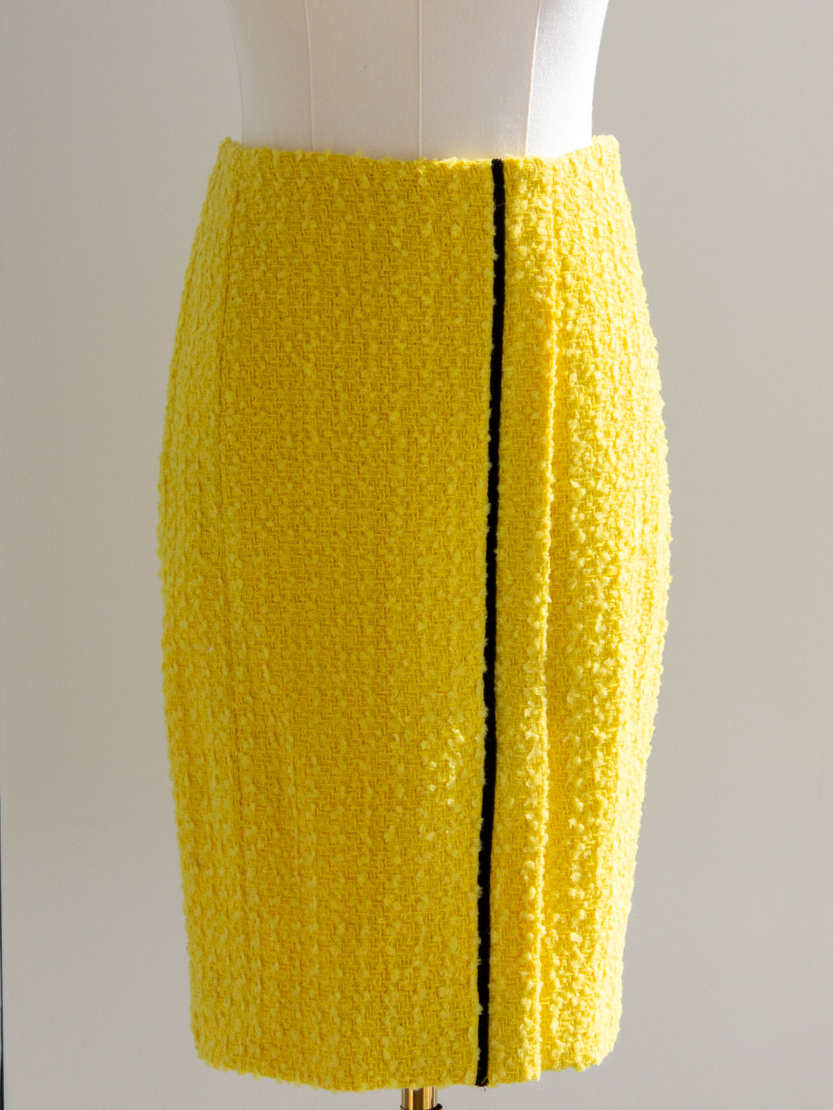 Chanel Vintage F/W 1993 Yellow Black Velvet CC 93A Tweed Jacket Skirt Suit