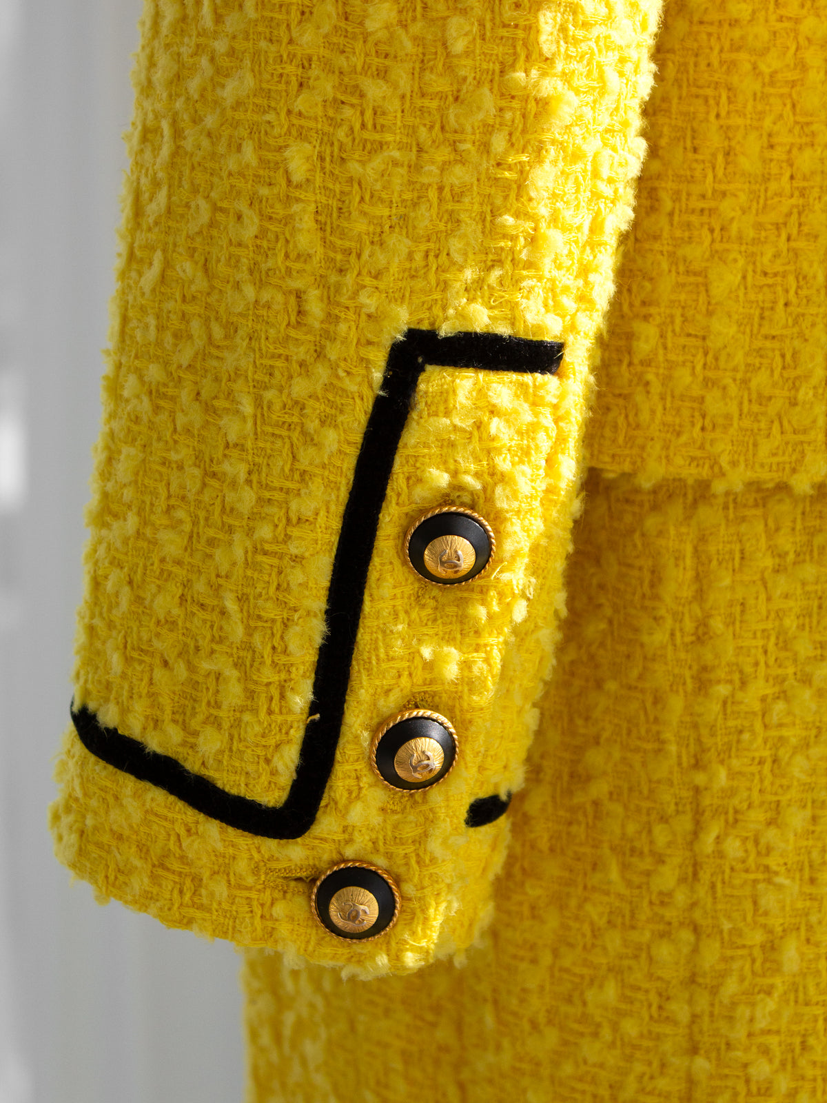 Chanel Vintage F/W 1993 Yellow Black Velvet CC 93A Tweed Jacket Skirt Suit