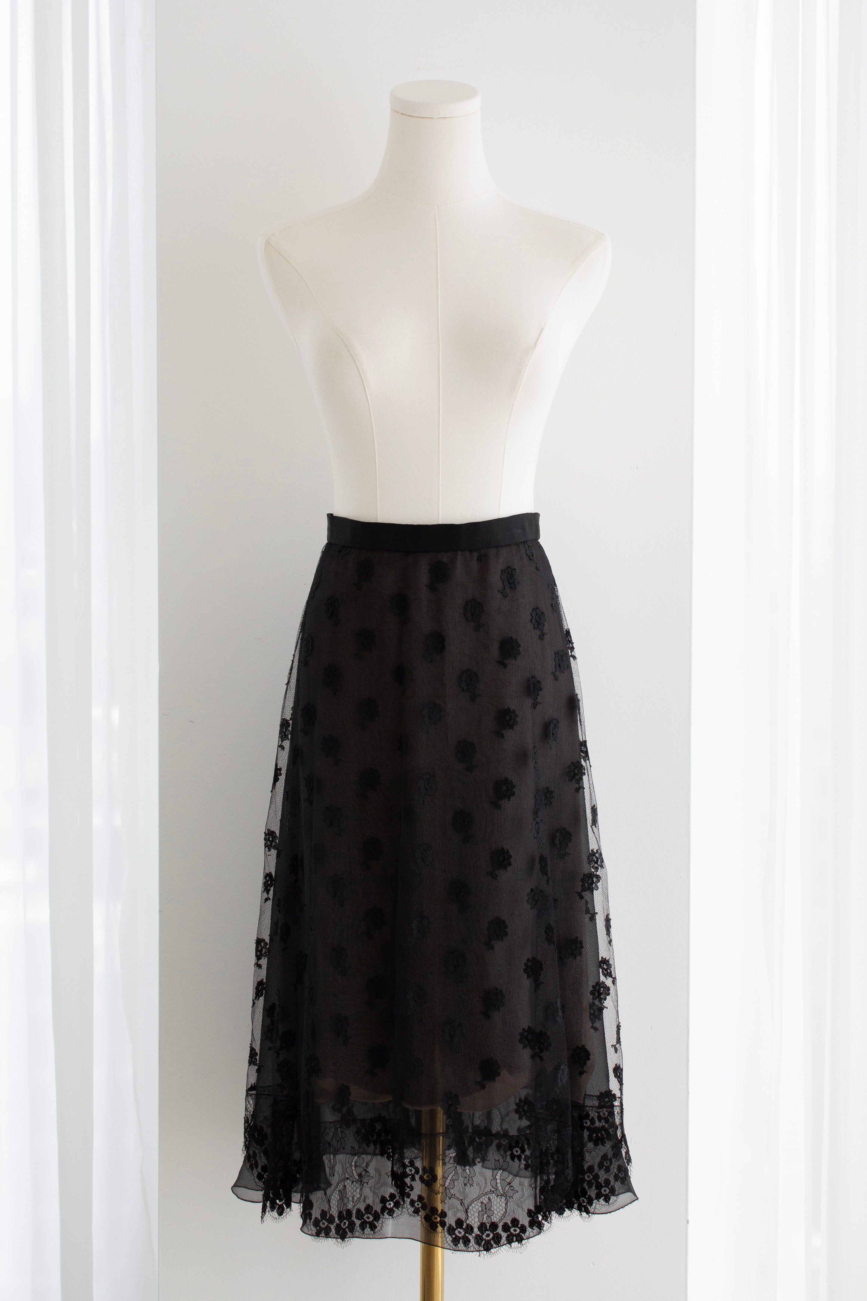 Chanel Vintage Fall/Winter 1995 Black Floral Lace 95A Midi Skirt