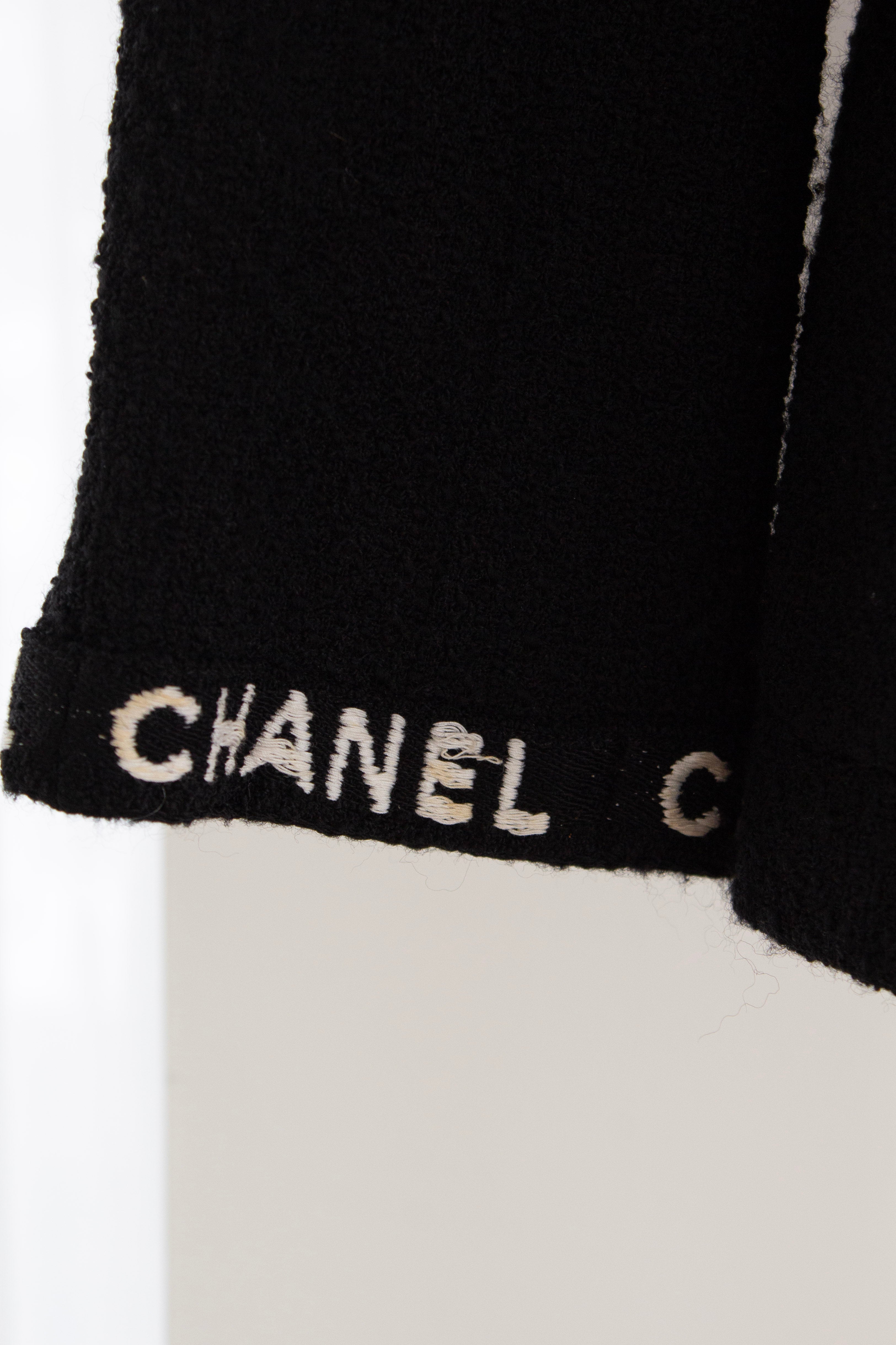 Chanel Vintage F/W 1995 Black White Logo Tweed 95A Jacket