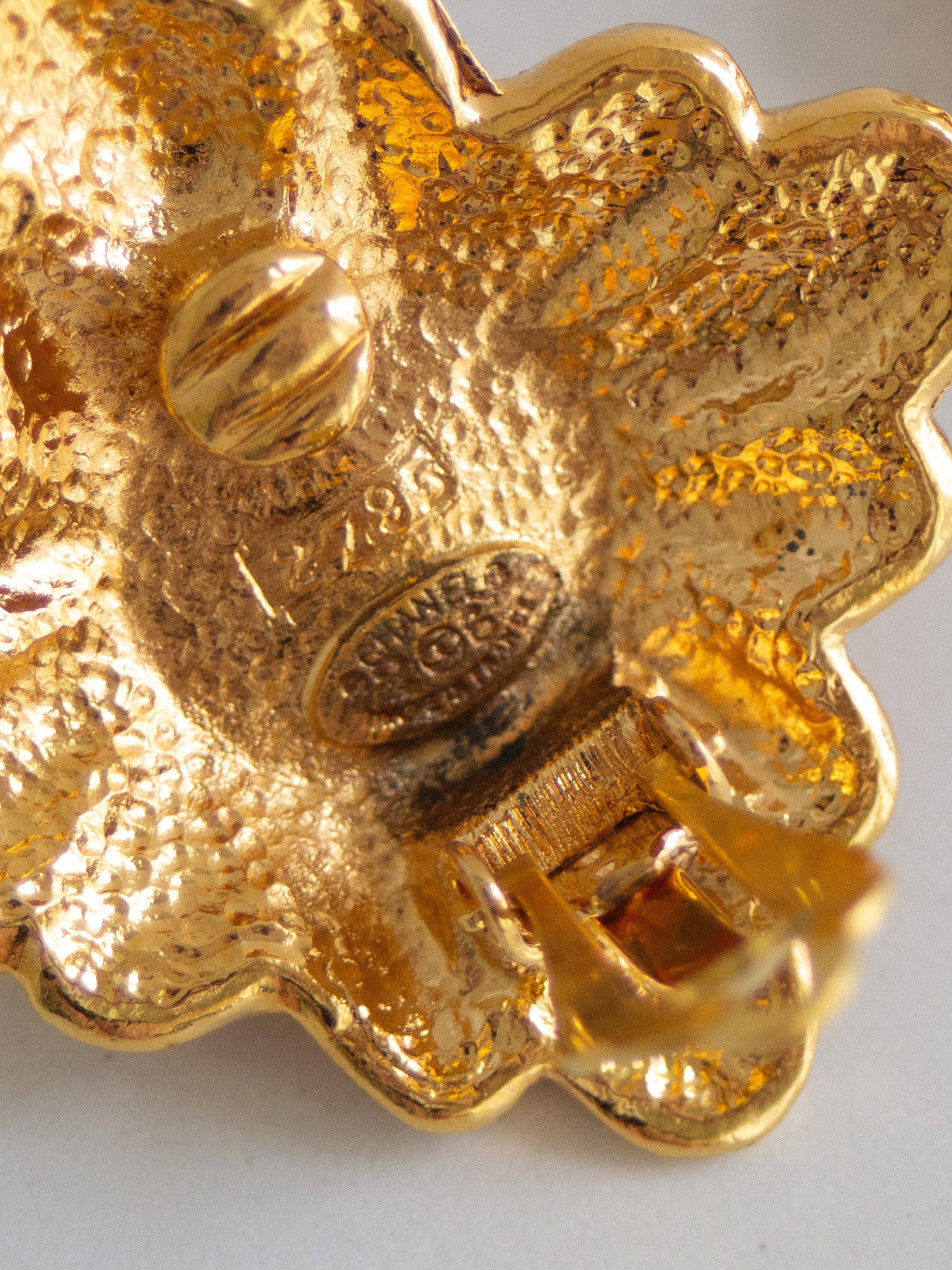 Chanel Vintage Fall 1991 Collection 26 Gold-Plated Faux Pearl Clip-On Earrings