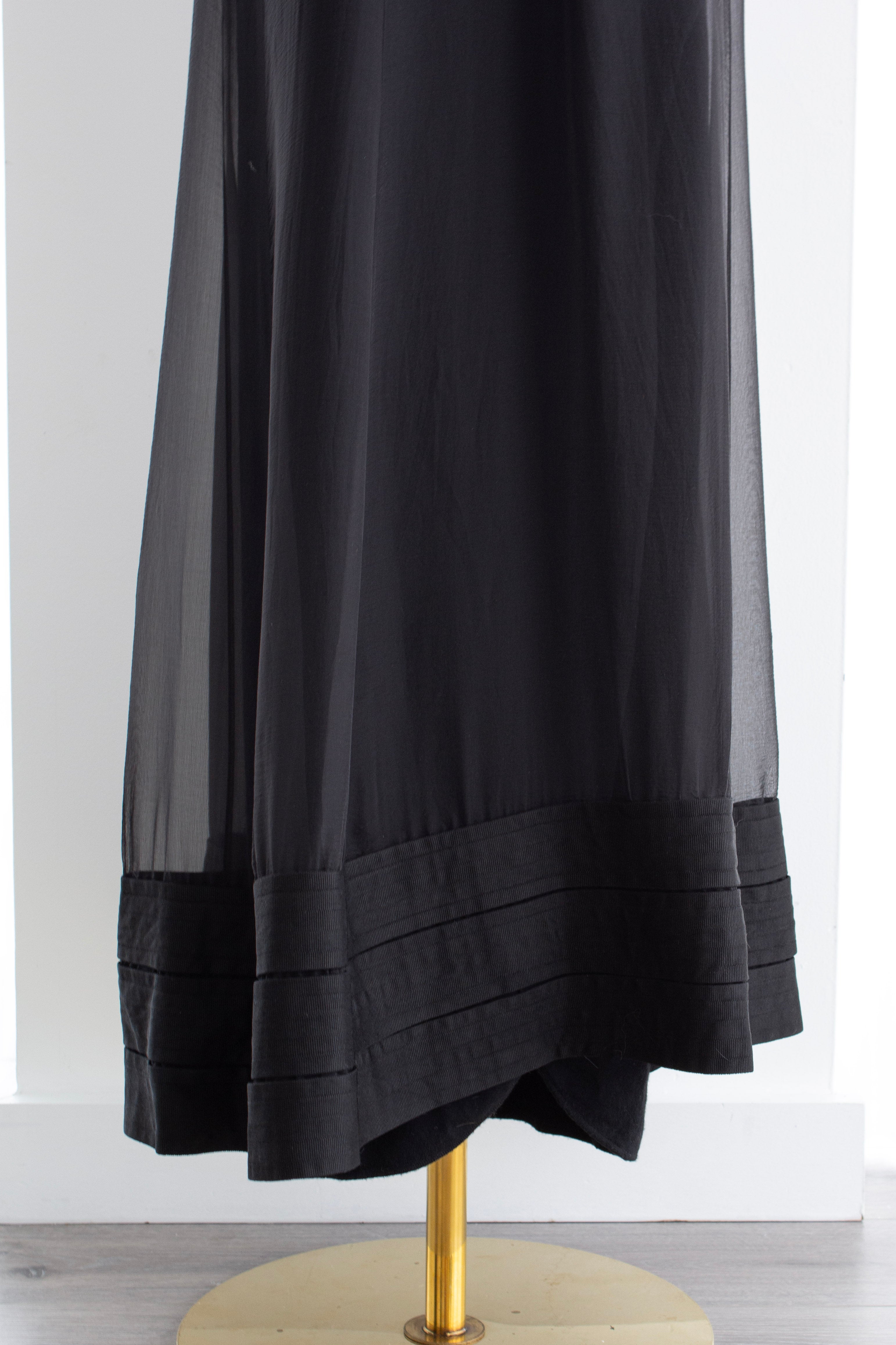 Chanel Pre-Fall 2006 Metiers D’Art Embellished Lesage Black White 06A Gown