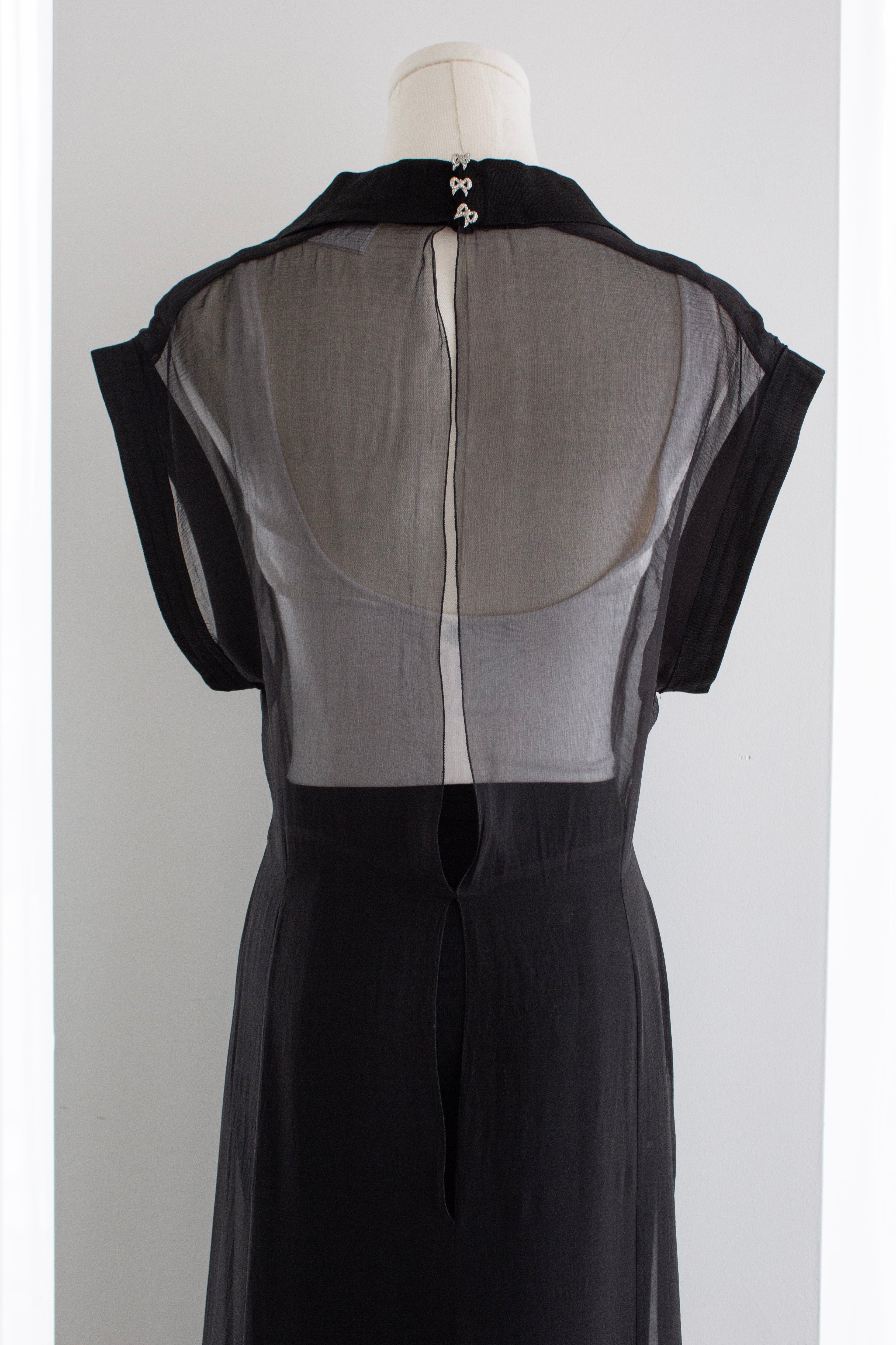 Chanel Pre-Fall 2006 Metiers D’Art Embellished Lesage Black White 06A Gown