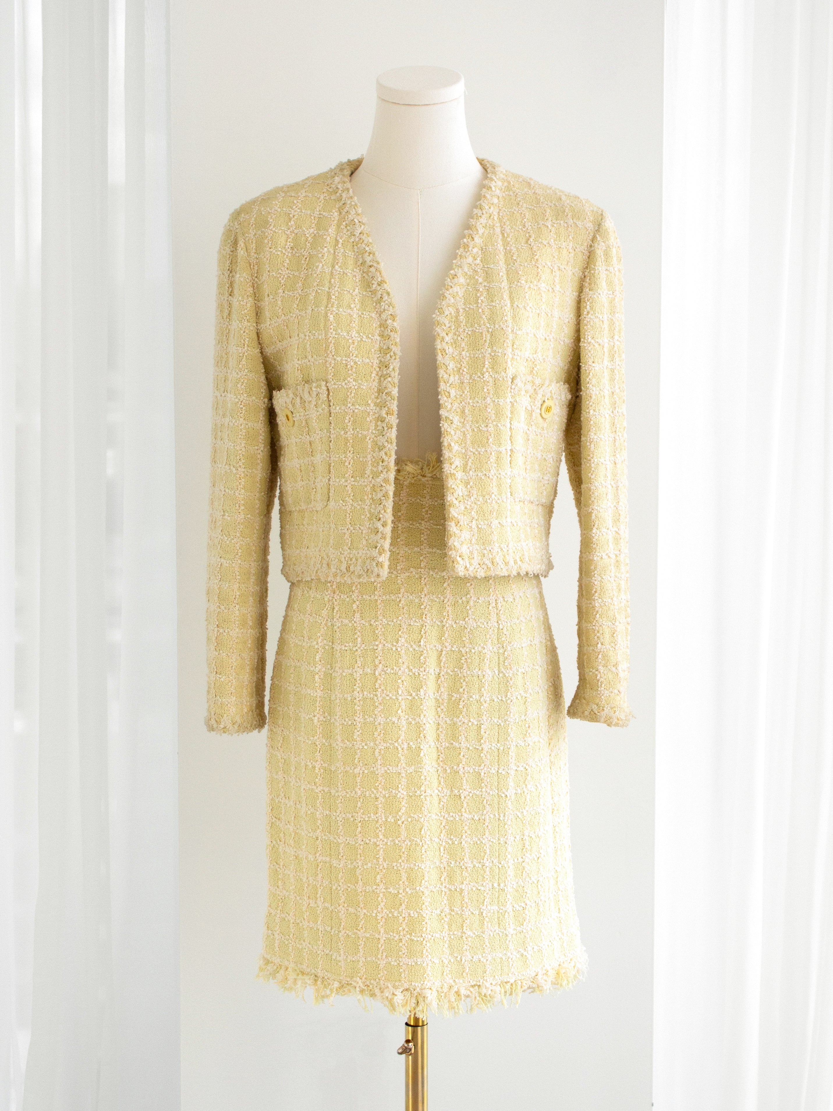 Chanel Vintage S/S 1994 Yellow Green Fantasy Tweed 94P Jacket Skirt Suit