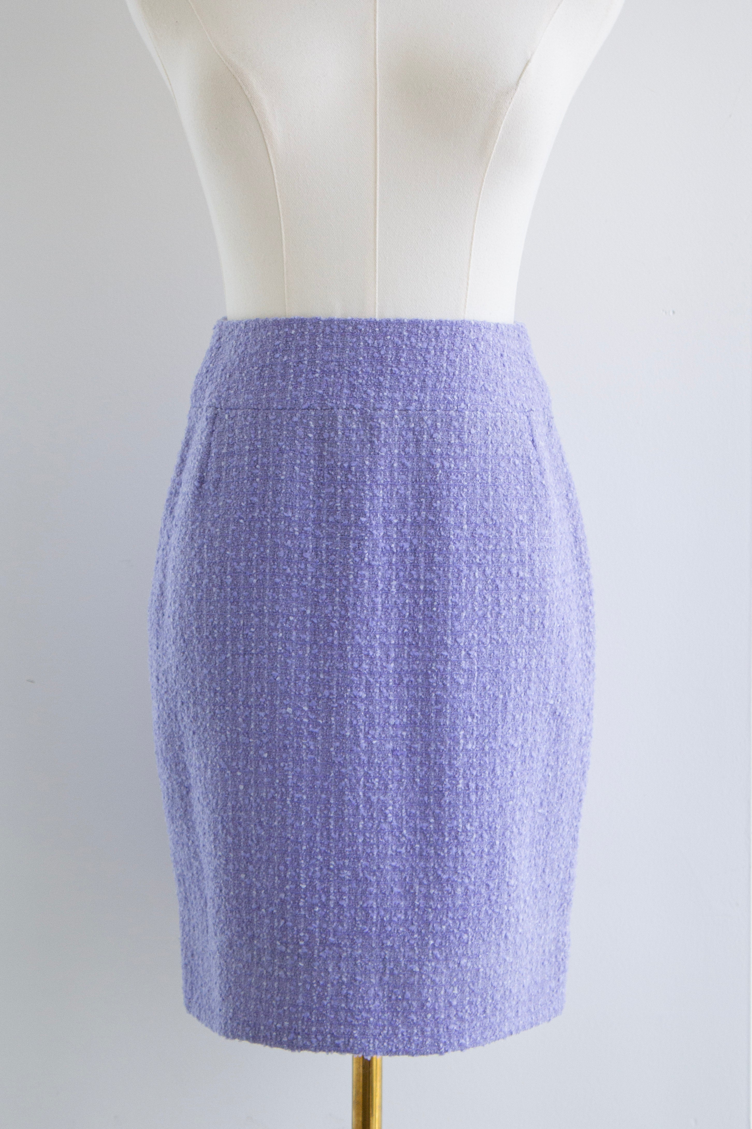 Chanel Vintage S/S 1995 Barbie CC Periwinkle Lavender Tweed 95P Jacket Skirt Suit