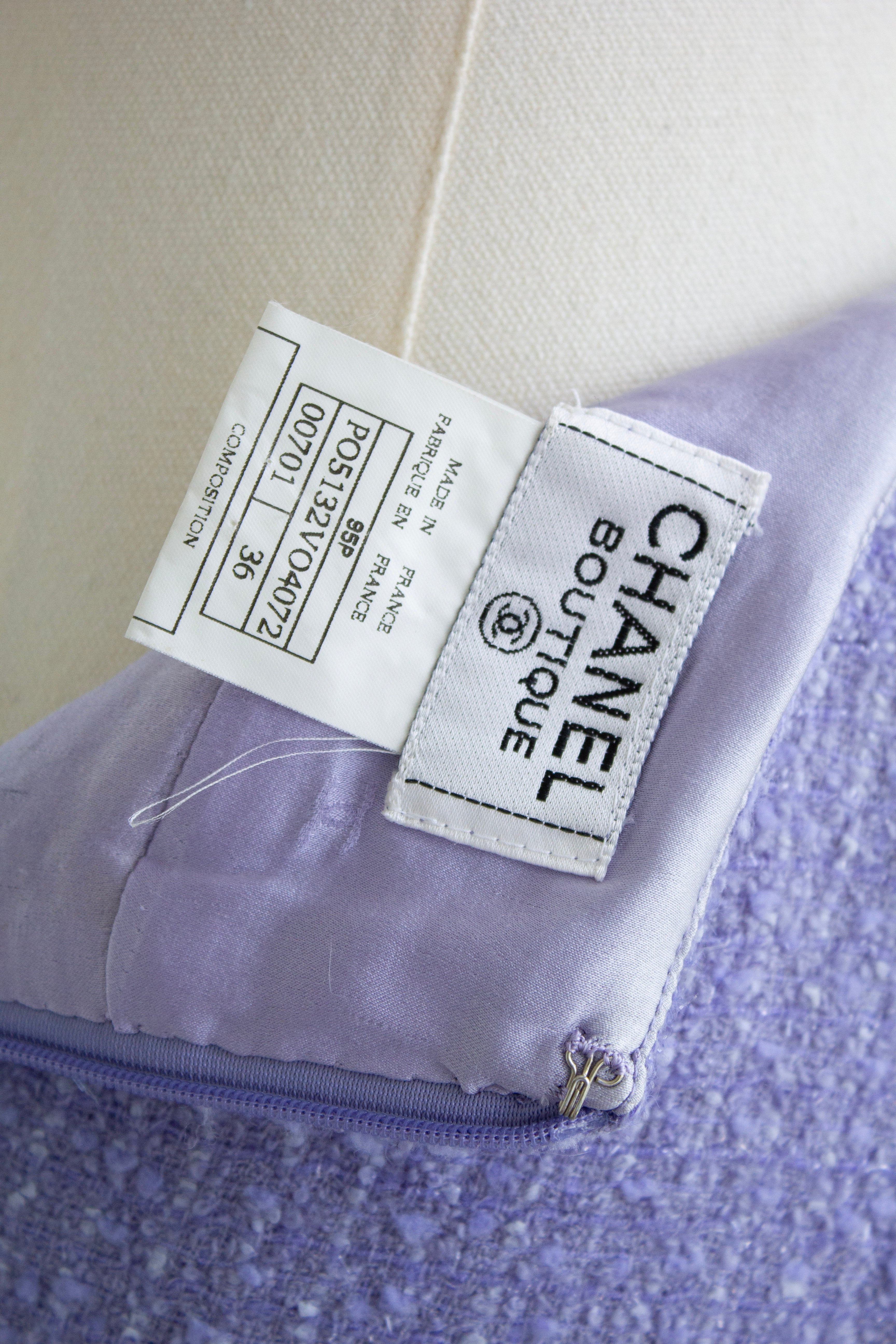 Chanel Vintage S/S 1995 Barbie CC Periwinkle Lavender Tweed 95P Jacket Skirt Suit