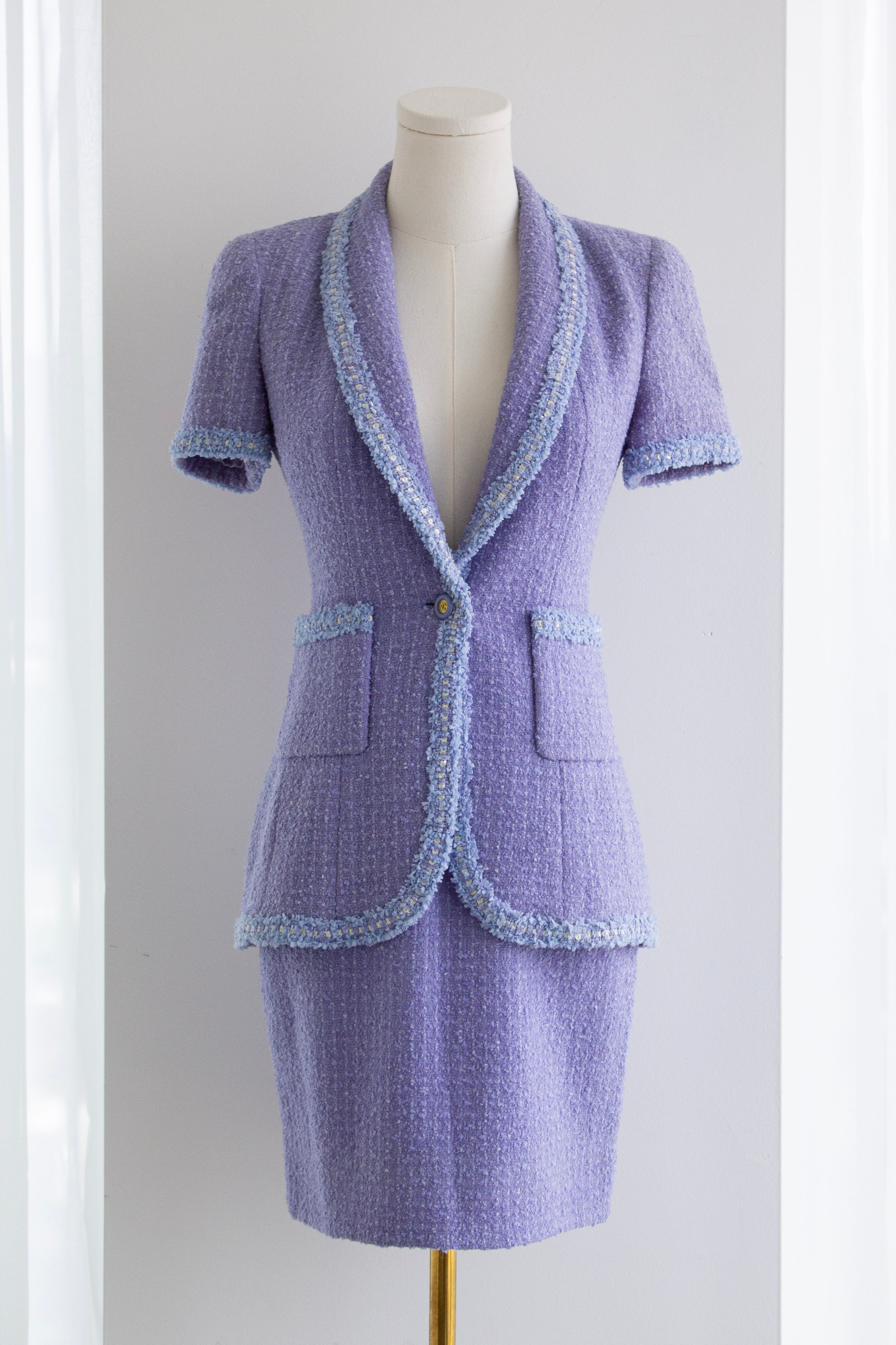 Chanel Vintage S/S 1995 Barbie CC Periwinkle Lavender Tweed 95P Jacket Skirt Suit