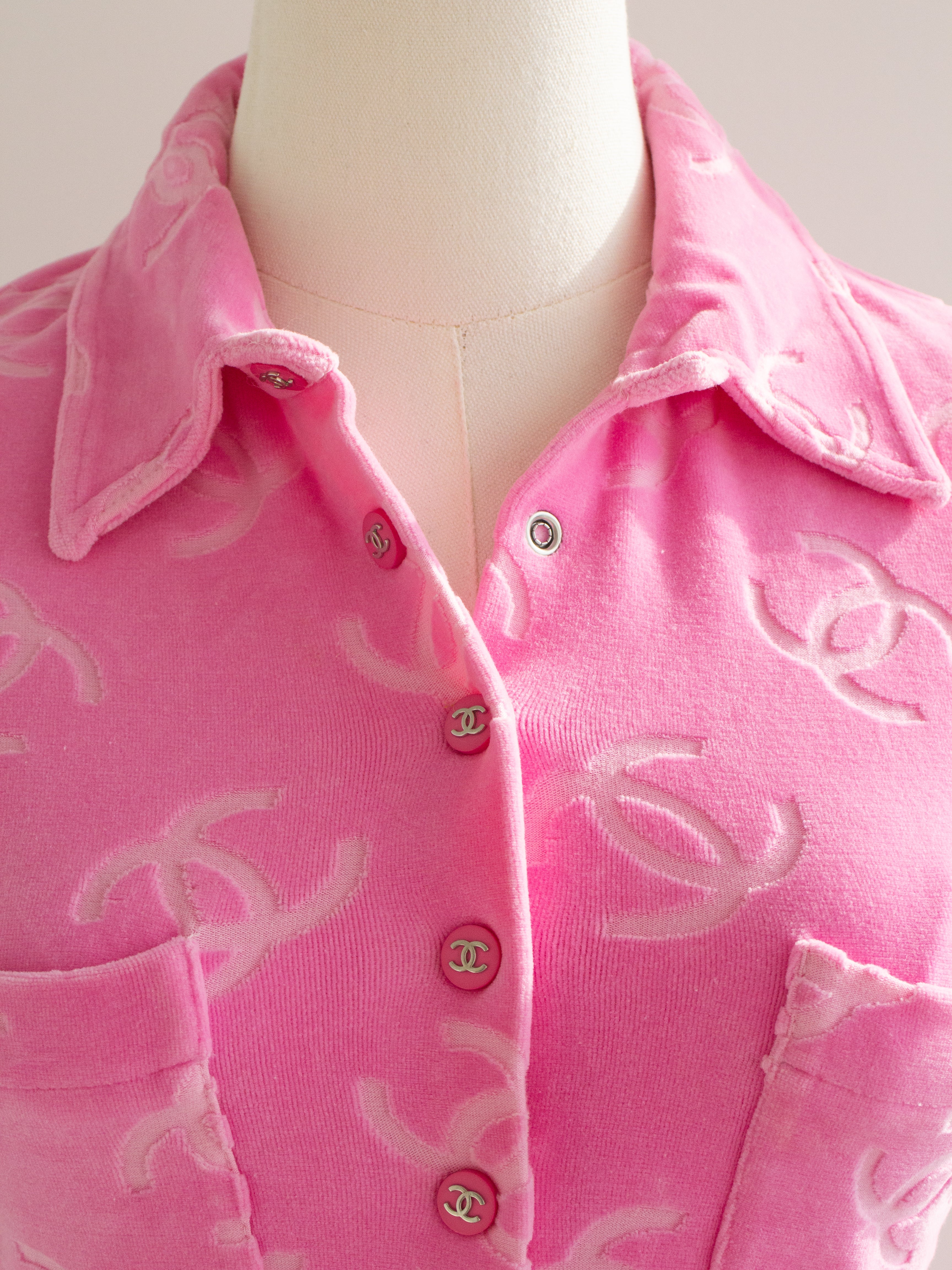 Chanel Vintage S/S 1996 Pink Velour CC Logo Button 96P Top