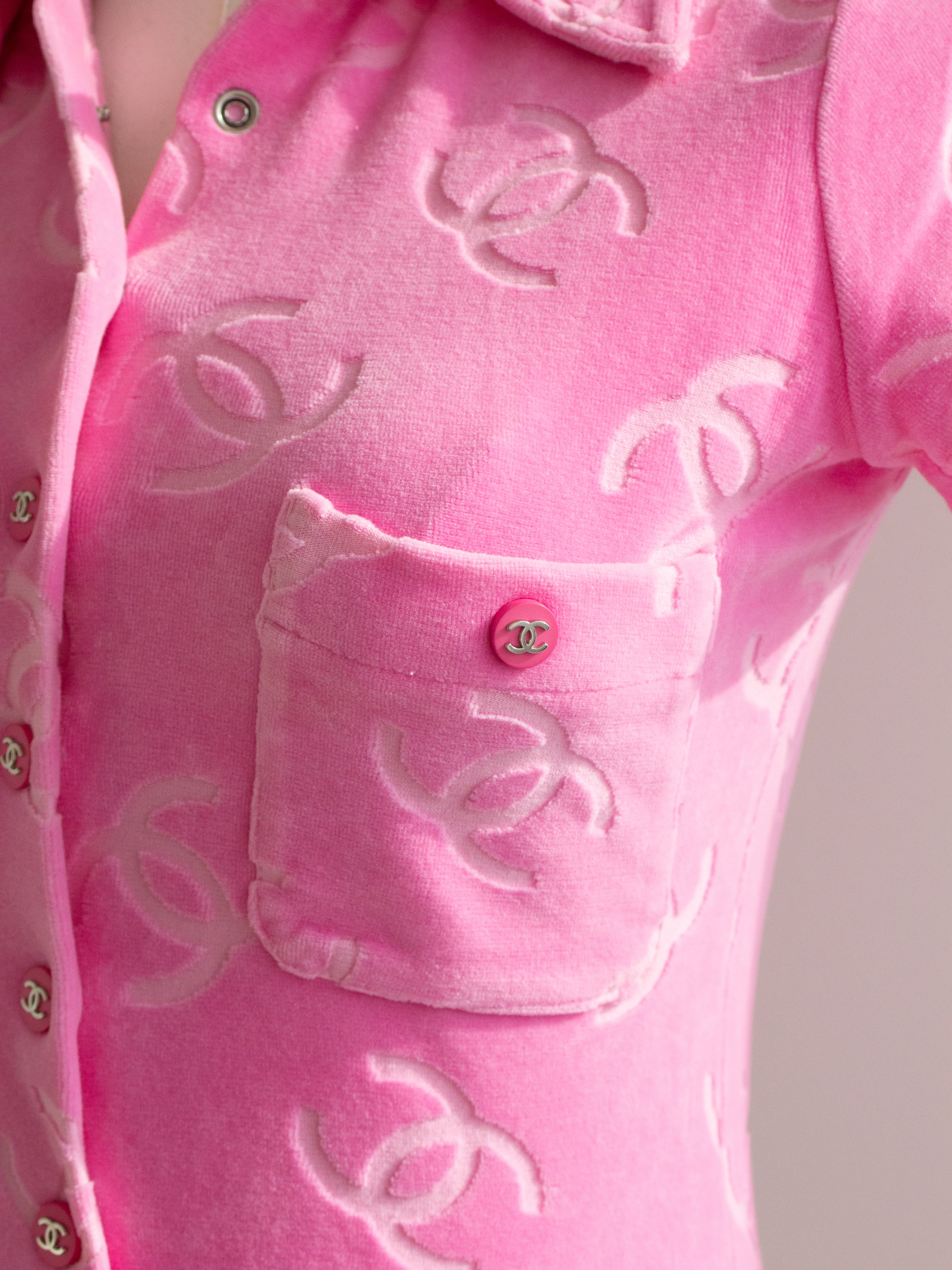 Chanel Vintage S/S 1996 Pink Velour CC Logo Button 96P Top