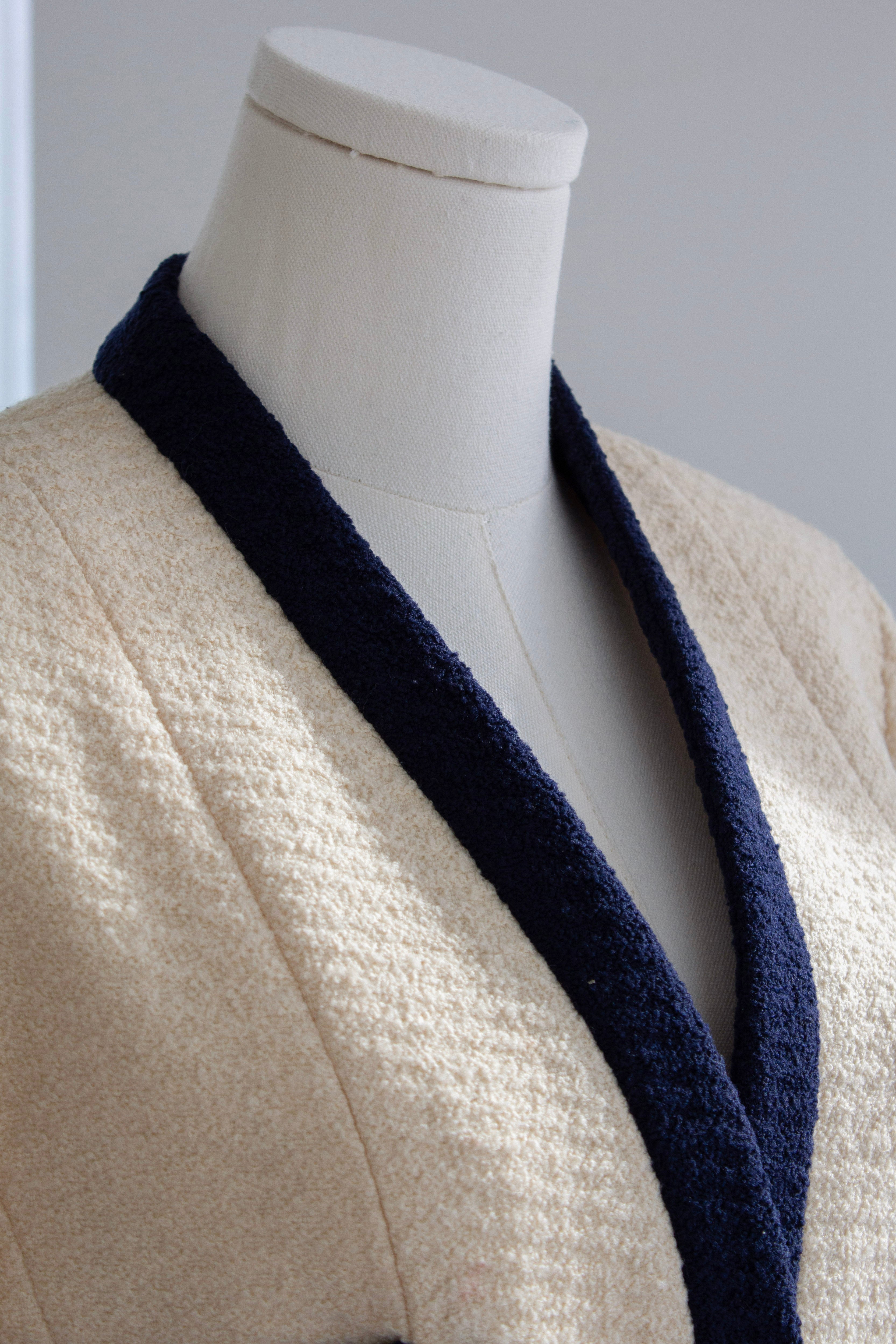 Chanel Vintage S/S 1992 Runway Cream Navy Lucite Gold Camellia Wool Jacket