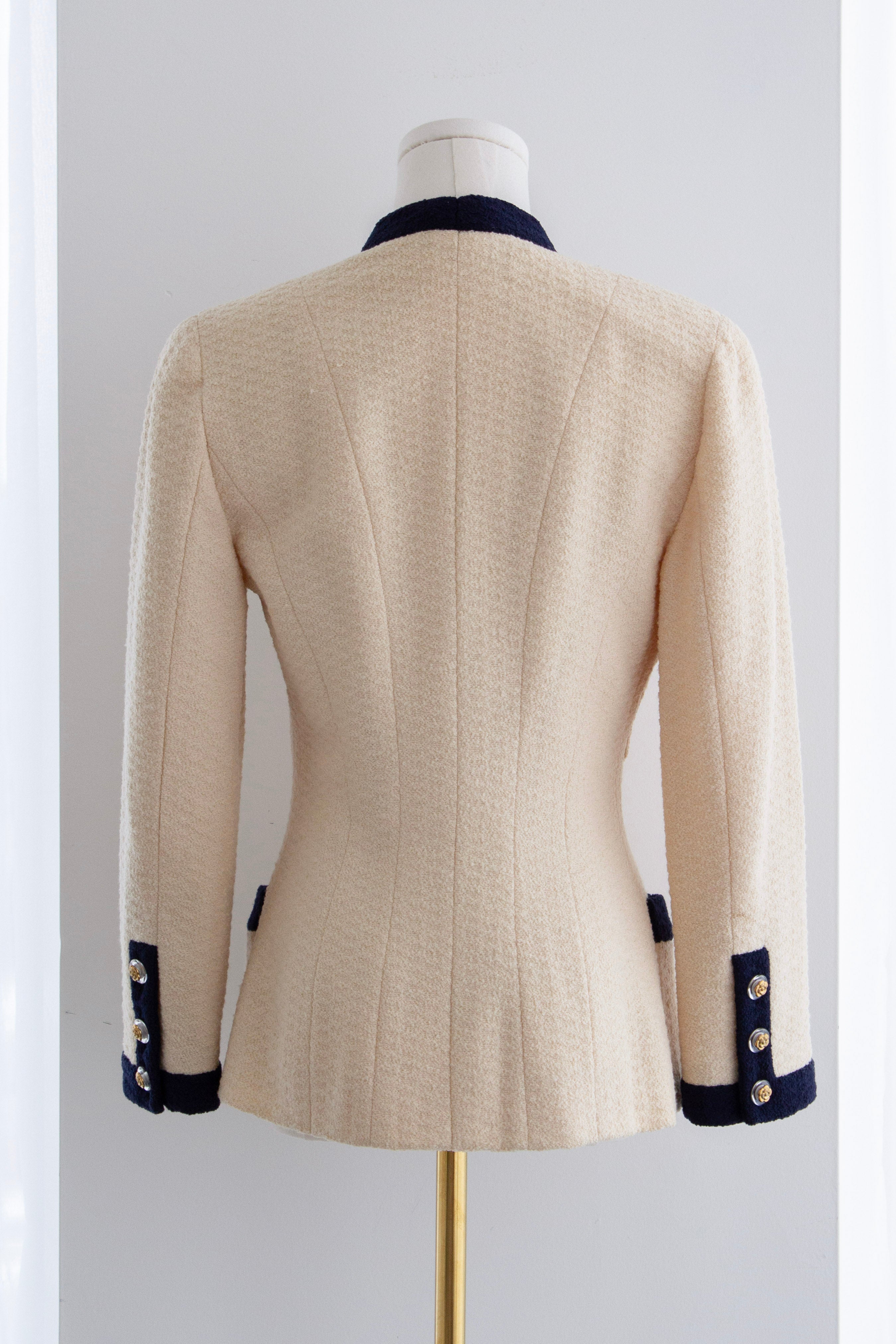 Chanel Vintage S/S 1992 Runway Cream Navy Lucite Gold Camellia Wool Jacket