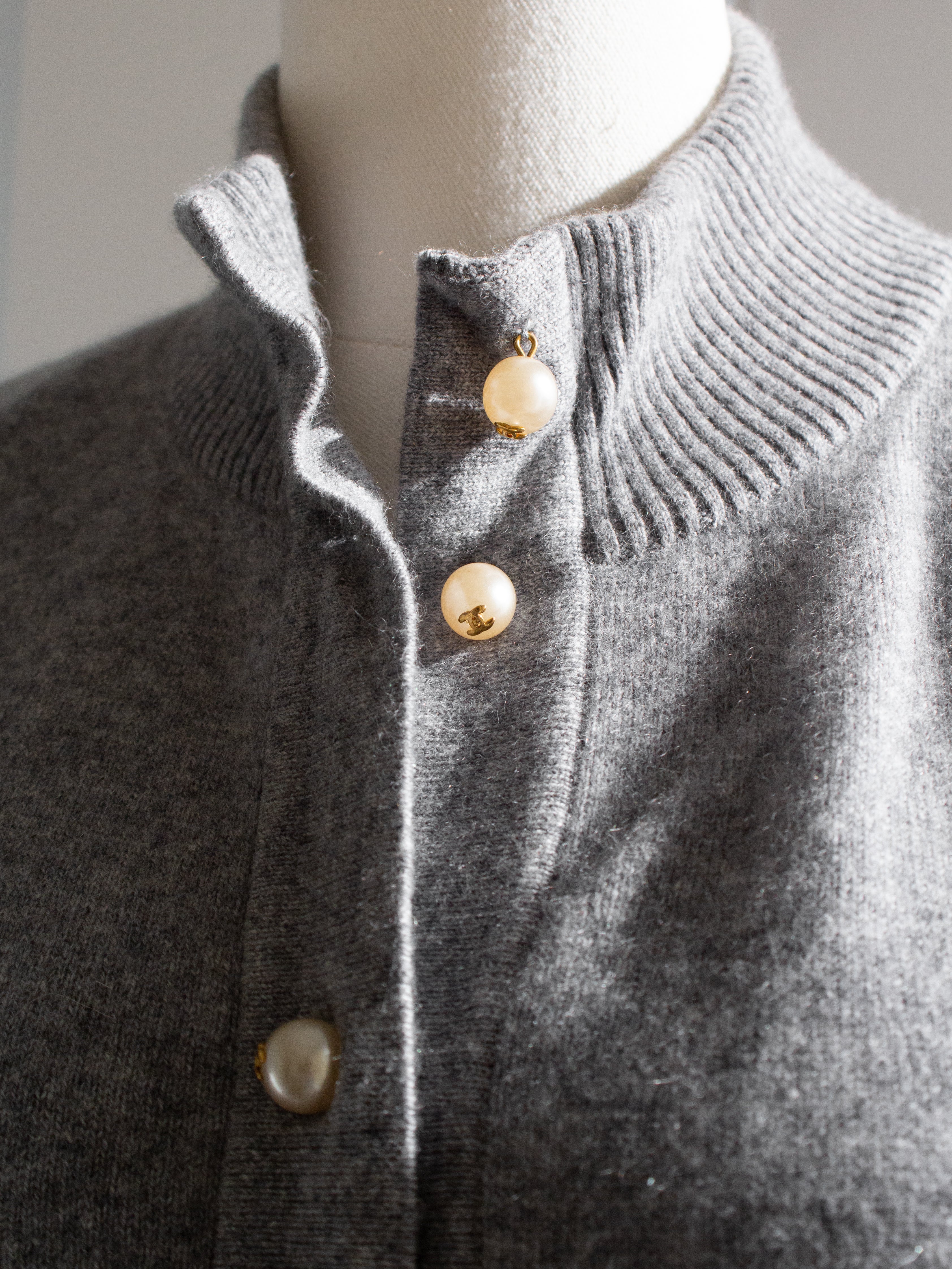 Rare Chanel F/W 1991 Grey White Pearl CC Cashmere Linda 91A Jumpsuit