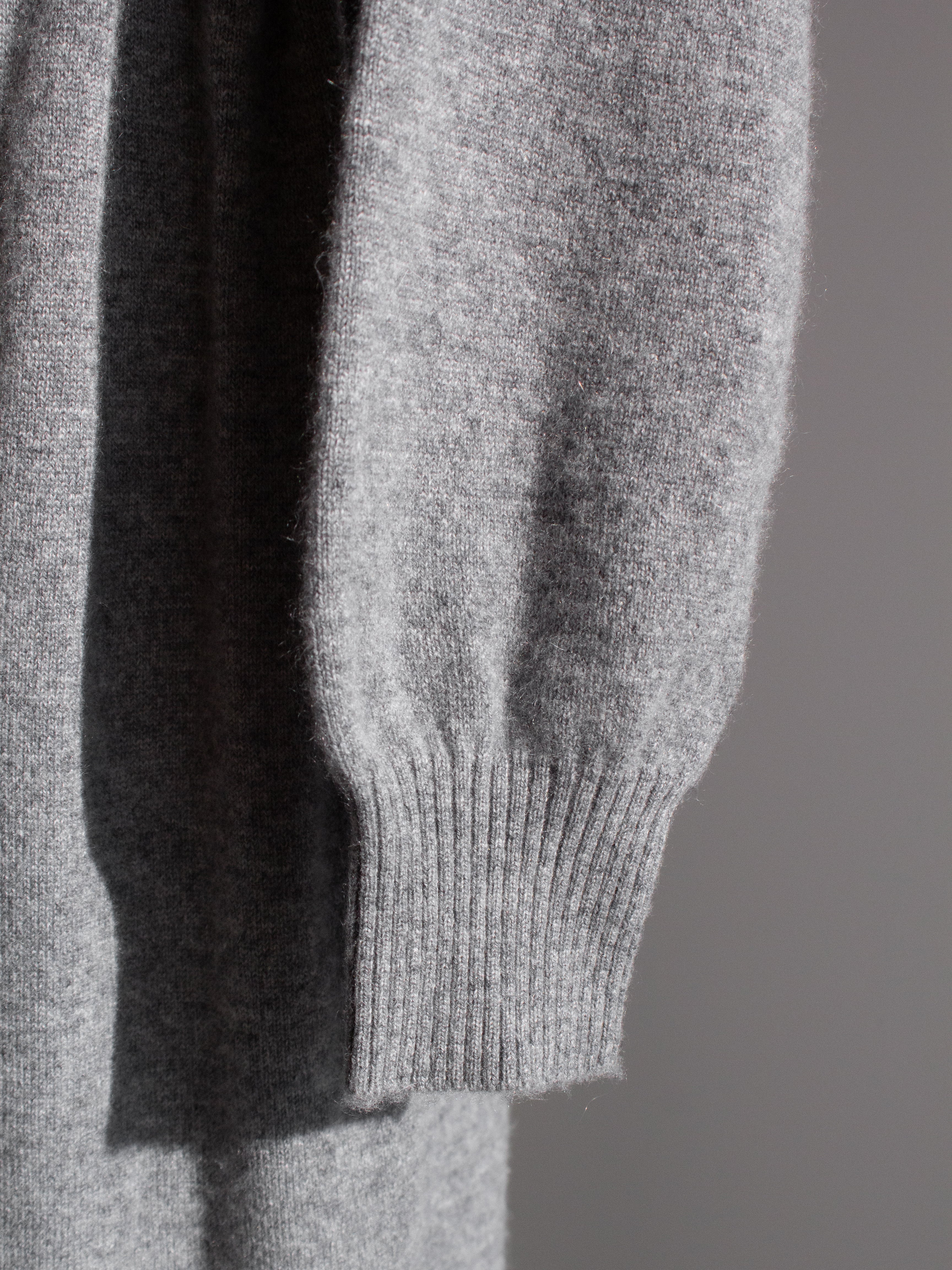 Rare Chanel F/W 1991 Grey White Pearl CC Cashmere Linda 91A Jumpsuit