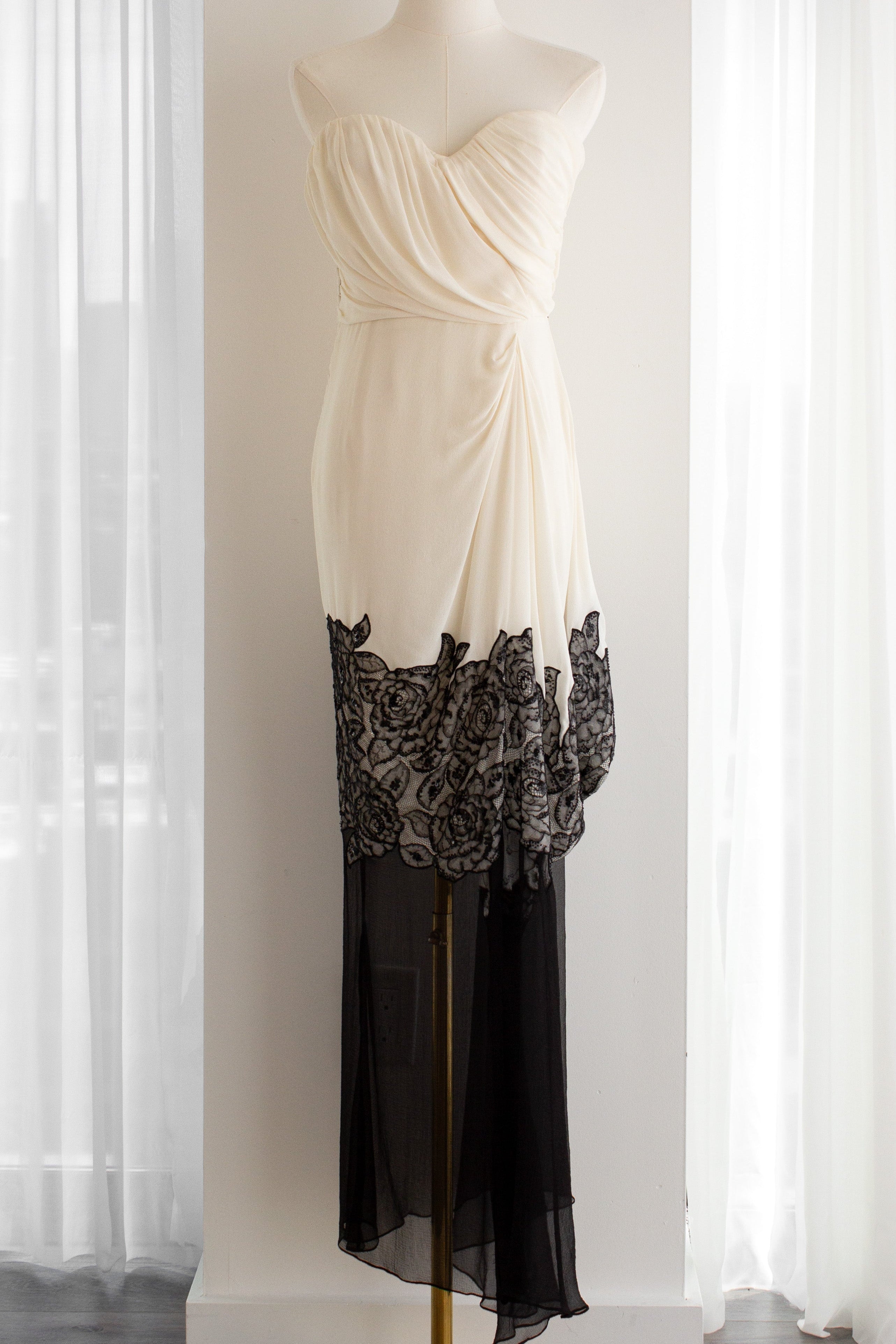Christian Dior S/S 2012 White Black Rose Embroidered Ruched Evening Dress Gown