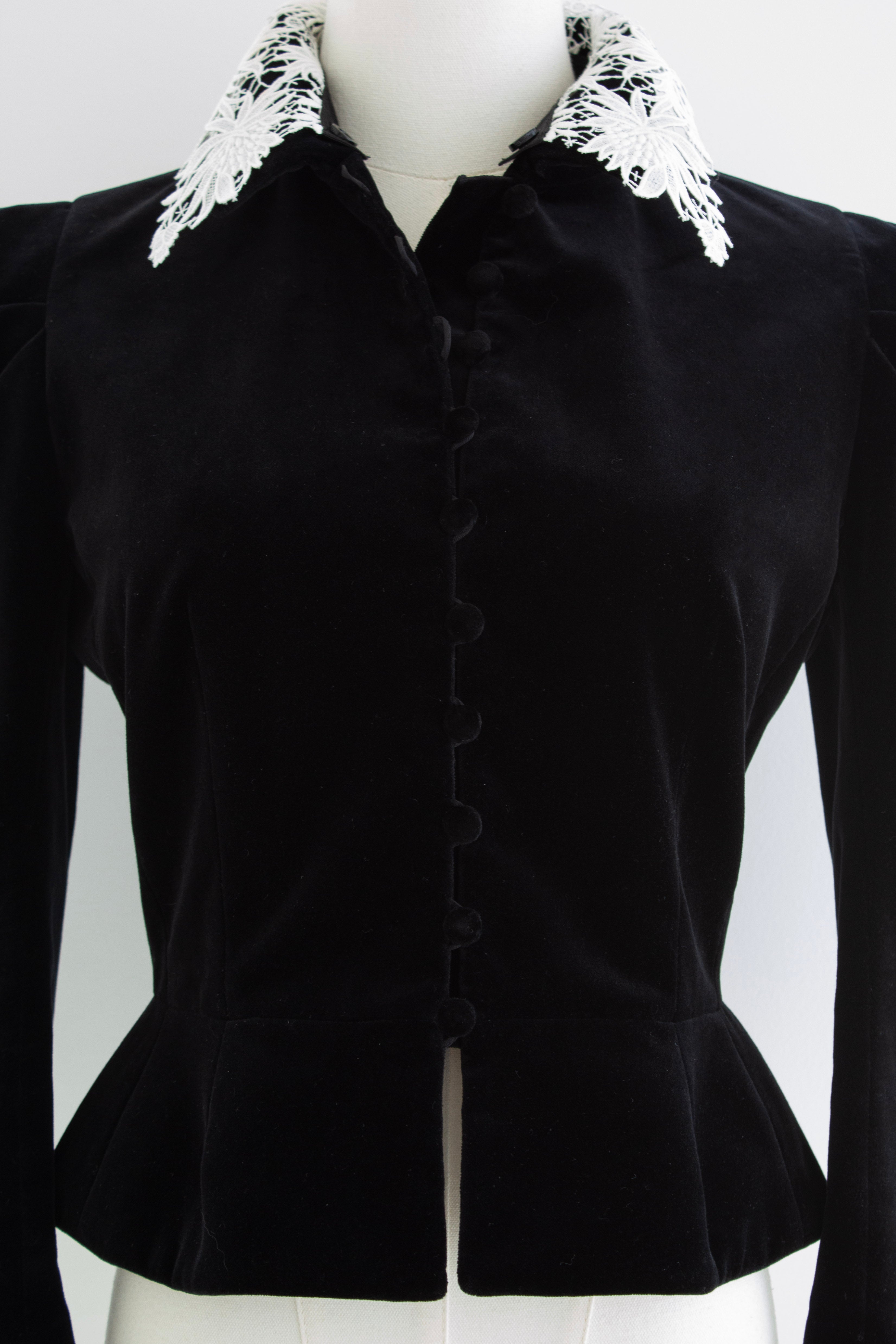Christian Dior Cruise 2025 Scotland White Lace Thistle Collar Velvet Jacket