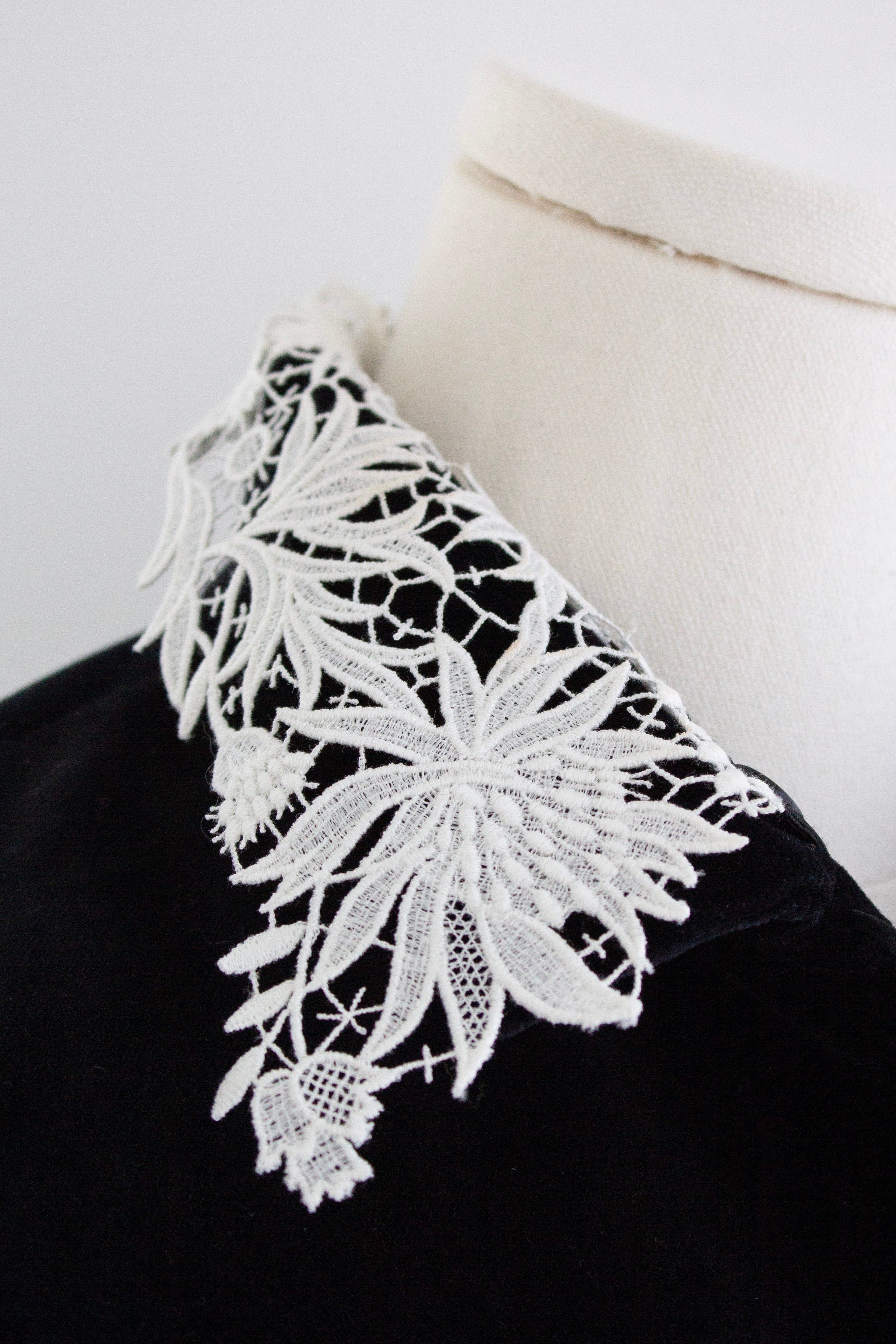 Christian Dior Cruise 2025 Scotland White Lace Thistle Collar Velvet Jacket