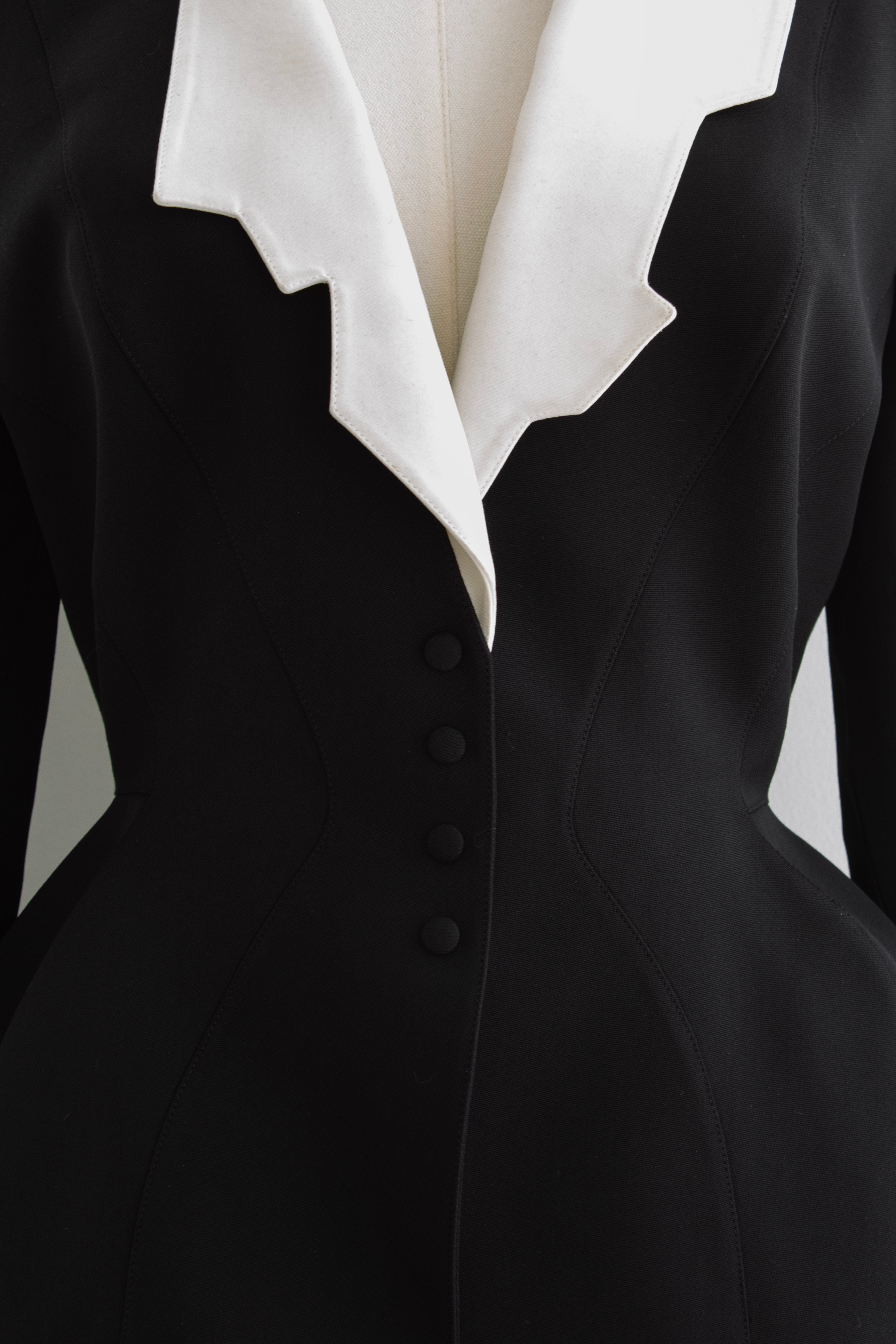 Thierry Mugler Vintage S/S 1994 Black White Zigzag Sculptural Jacket