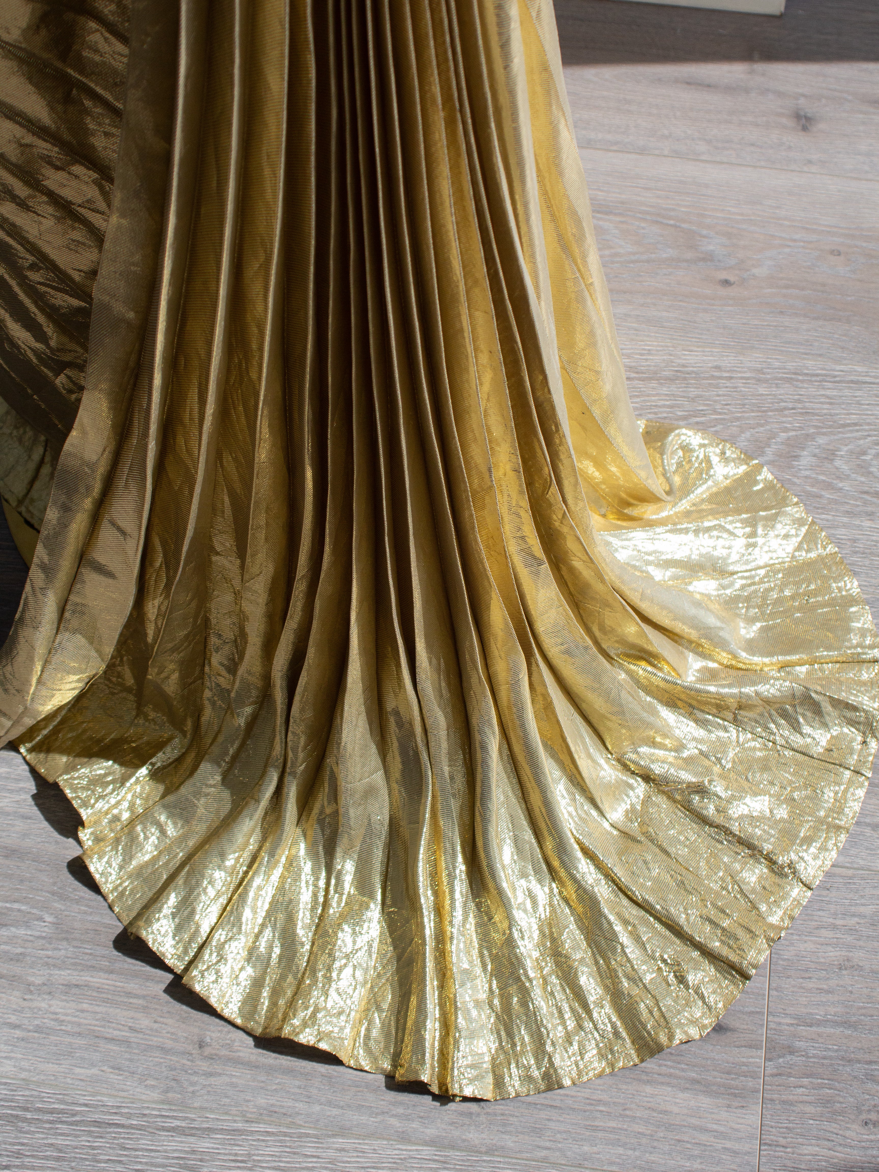 Thierry Mugler F/W 1984 Vintage Golden Angel Starburst Lame Gown