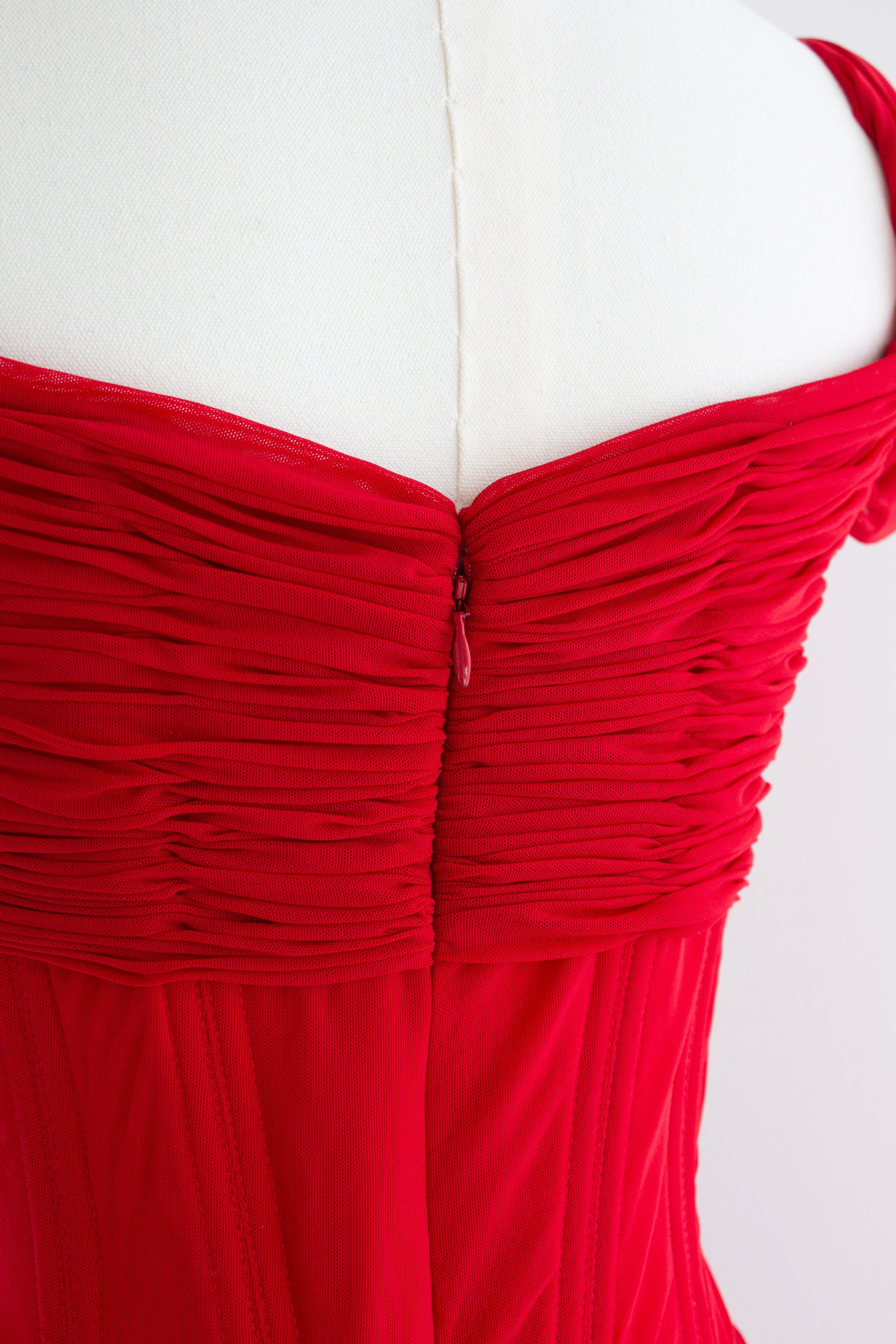Vicky Tiel Couture Vintage “Pretty Woman” 1987 Red Ruched Gown
